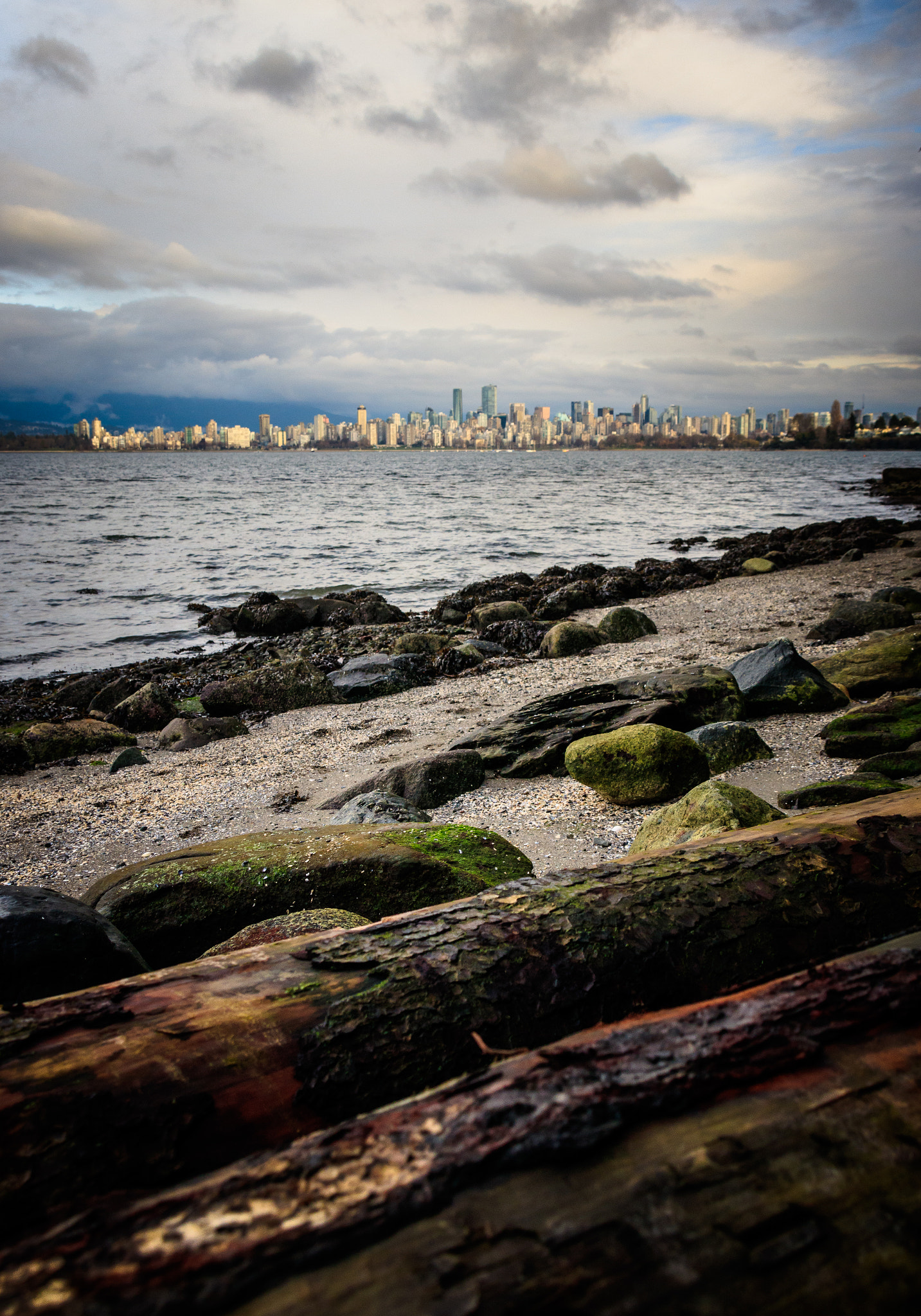 Sigma 18-250mm F3.5-6.3 DC OS HSM sample photo. Across the bay photography
