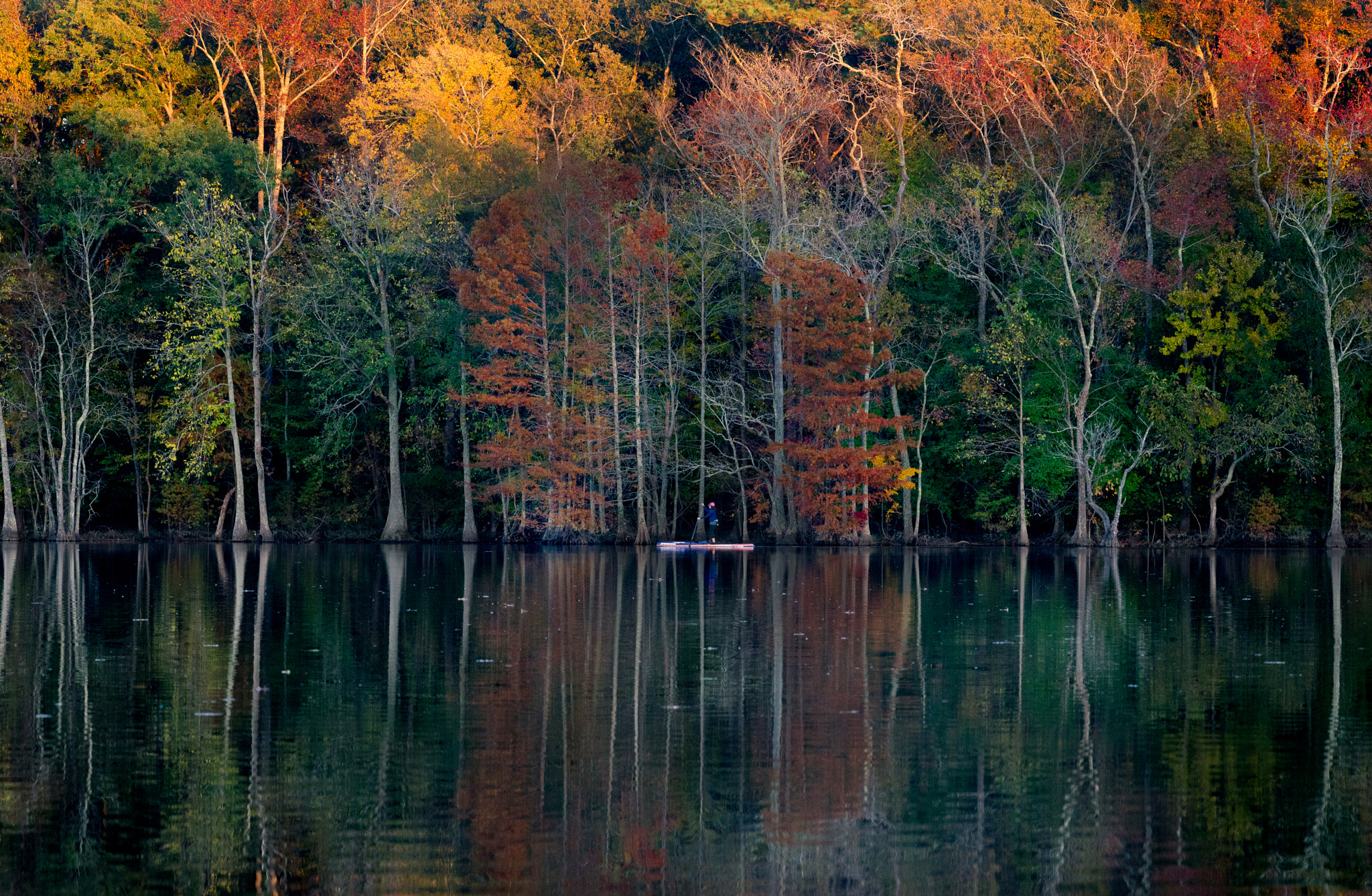 AF Zoom-Nikkor 80-200mm f/2.8 ED sample photo. Kayak photography