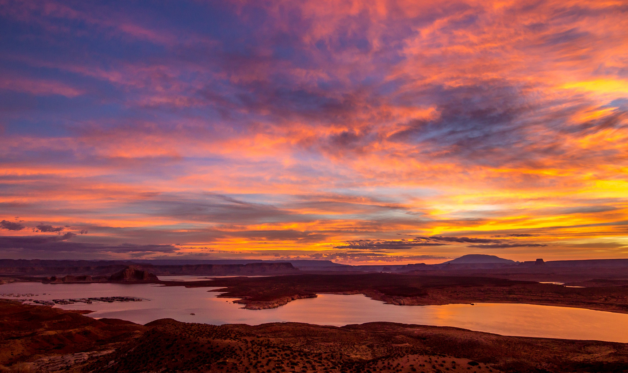 Canon EOS 600D (Rebel EOS T3i / EOS Kiss X5) sample photo. Beautiful sunrise at lake powell.. photography