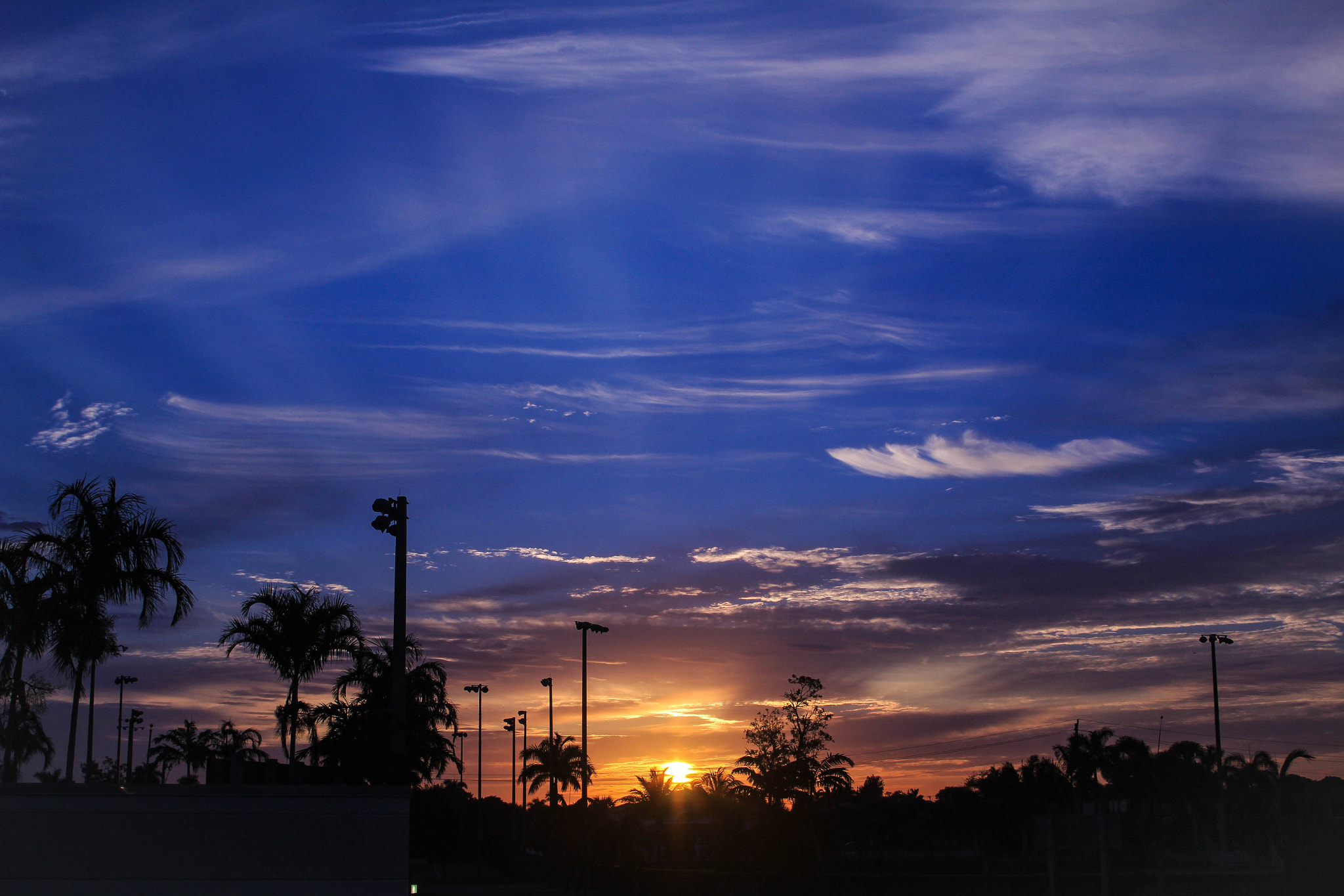 Canon EF 28-70mm f/3.5-4.5 sample photo. Sun rays photography