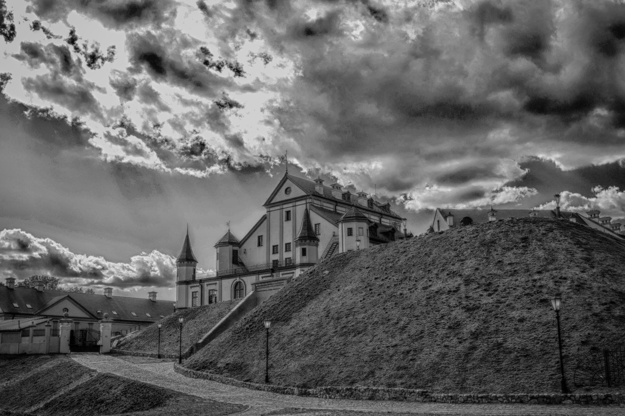 Nikon D3200 sample photo. Nesvizh castle. belarus photography