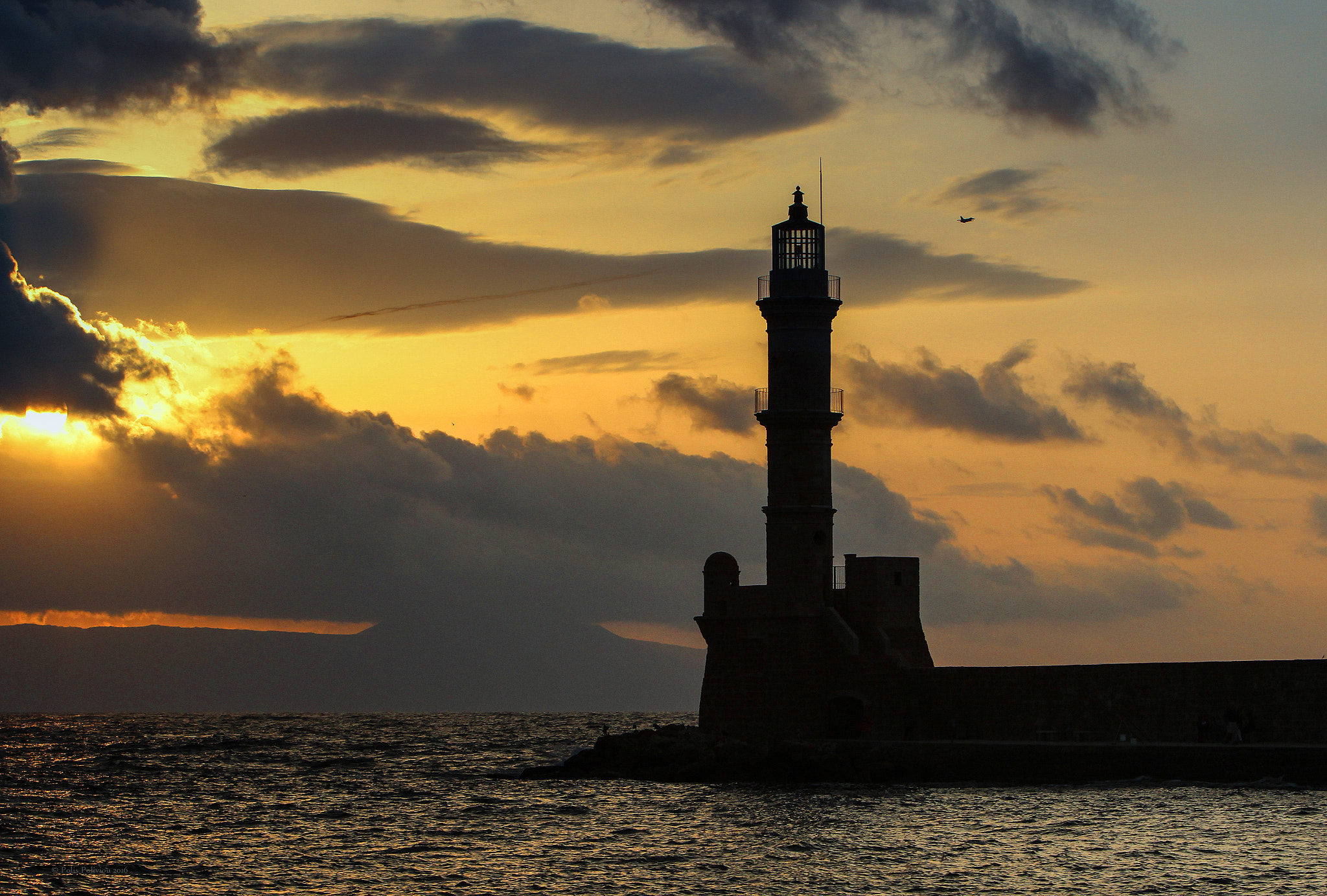 Canon EF 70-200mm F2.8L IS USM sample photo. The lighthouse of chania photography