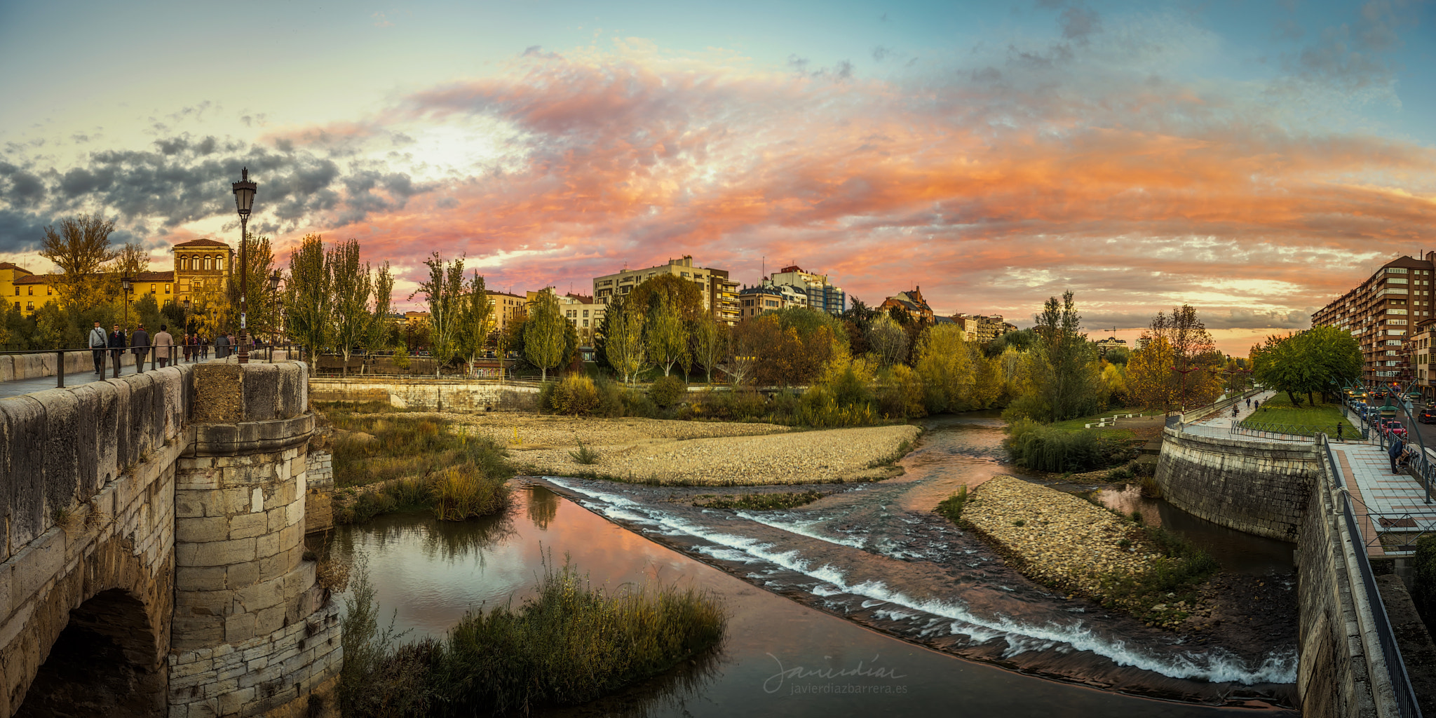 Sony a99 II sample photo. Atardecer sobre el bernesga photography