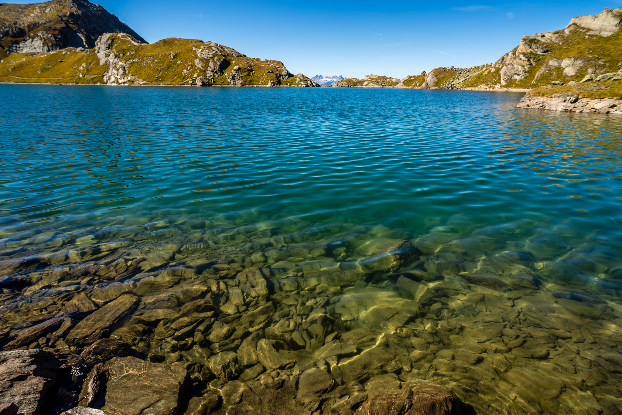 Nikon D610 + AF Nikkor 20mm f/2.8 sample photo. The alpine lake photography