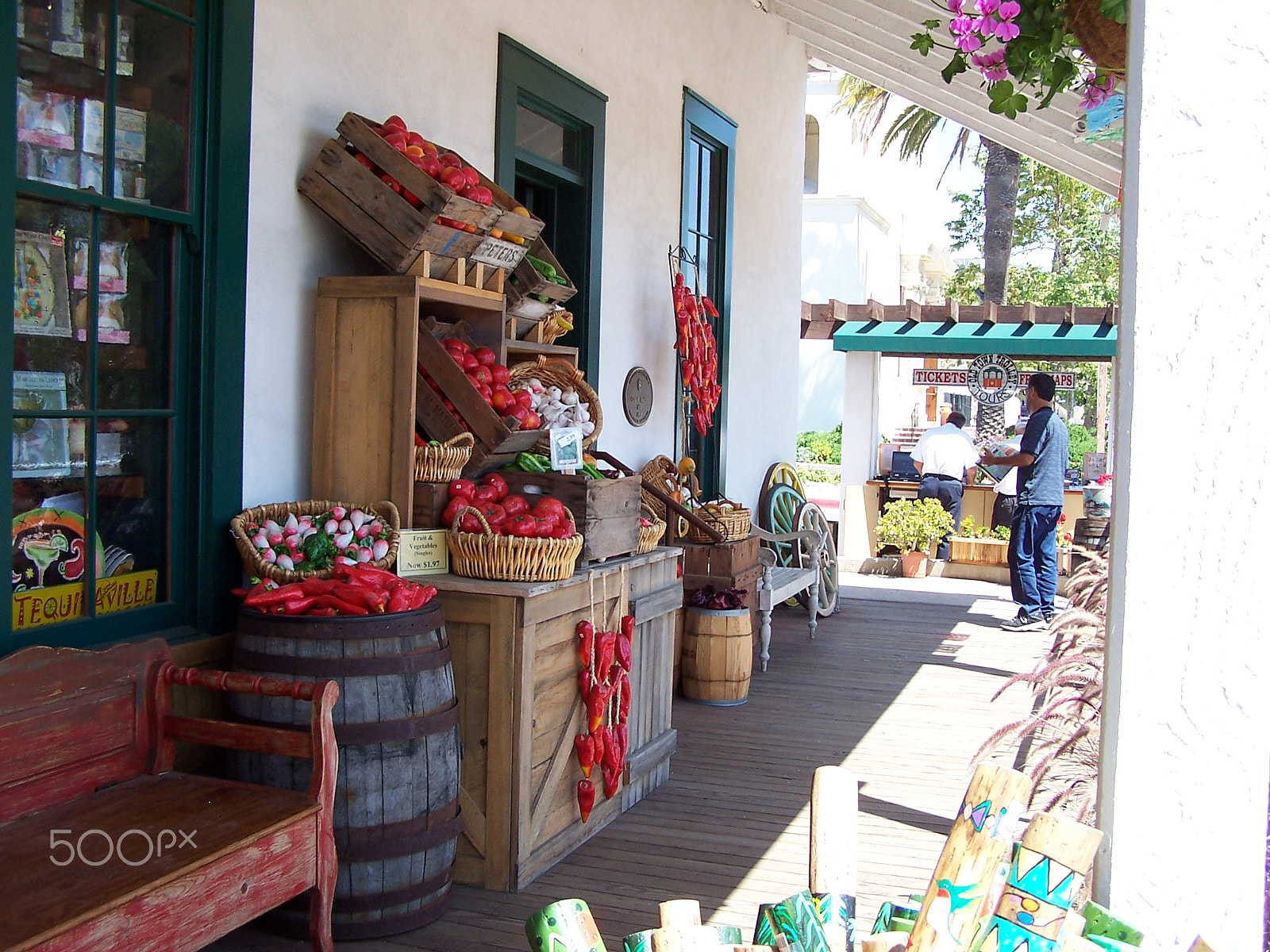 Kodak DX6490 ZOOM DIGITAL CAMERA sample photo. Old town san diego market photography