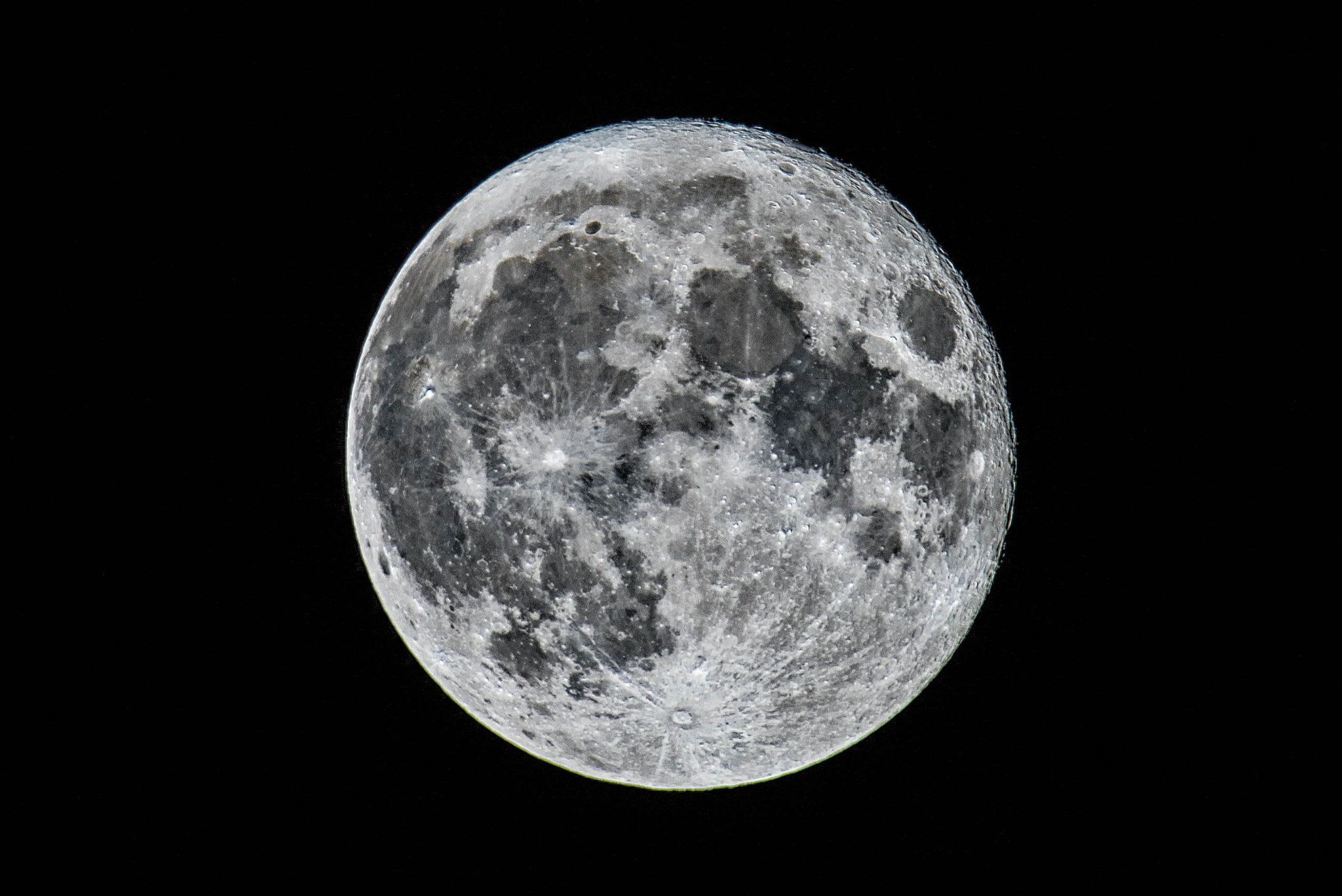 Tamron SP 150-600mm F5-6.3 Di VC USD sample photo. Supermoon 2016 photography