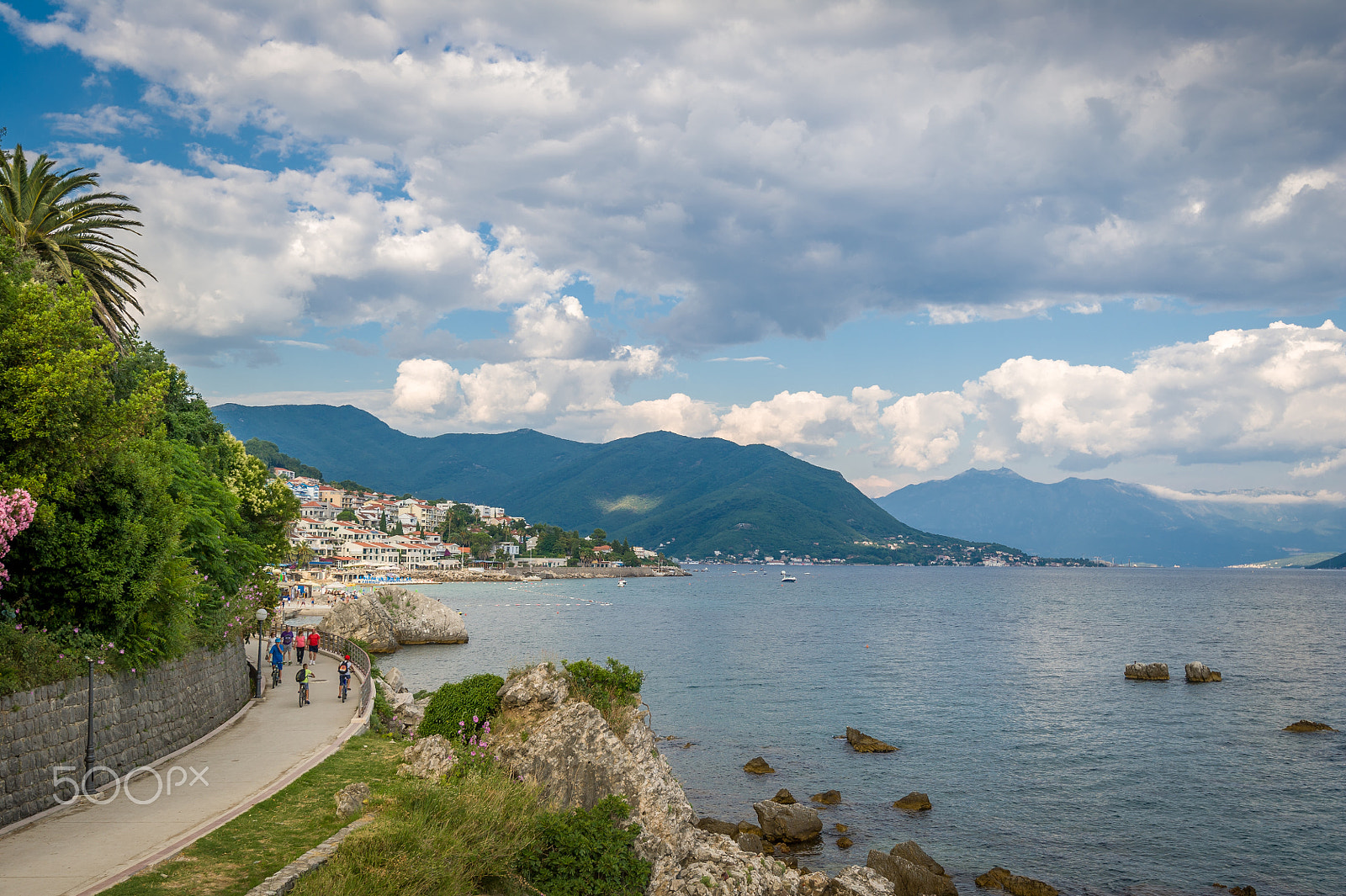 Nikon D3S sample photo. Pedestrian path in herceg novi photography