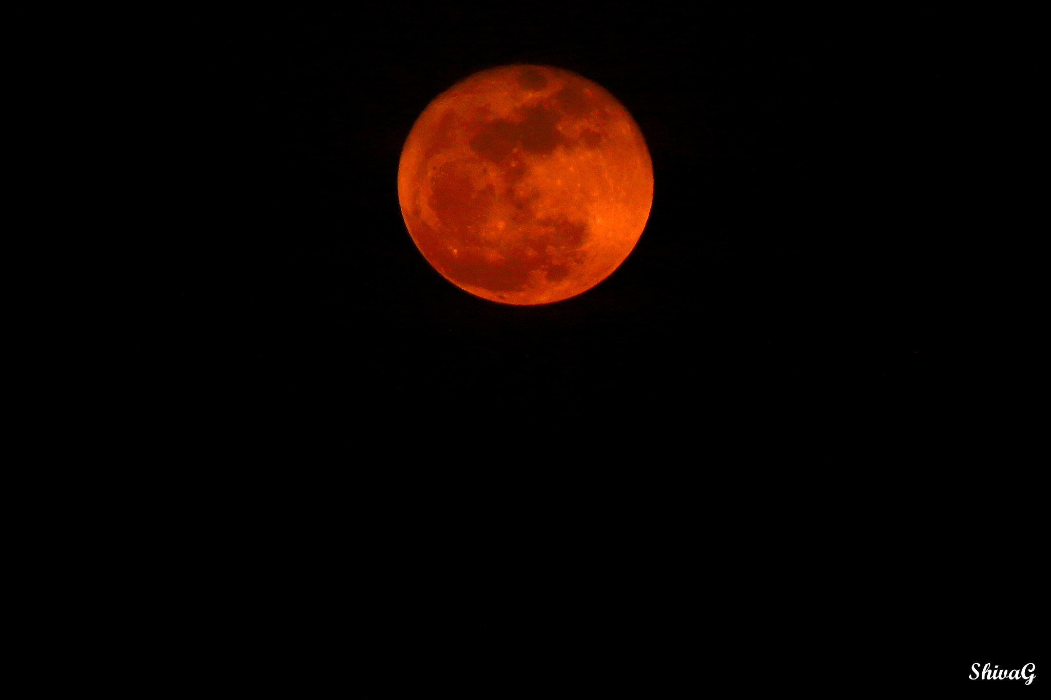 Canon EOS 550D (EOS Rebel T2i / EOS Kiss X4) sample photo. Rising moon... photography