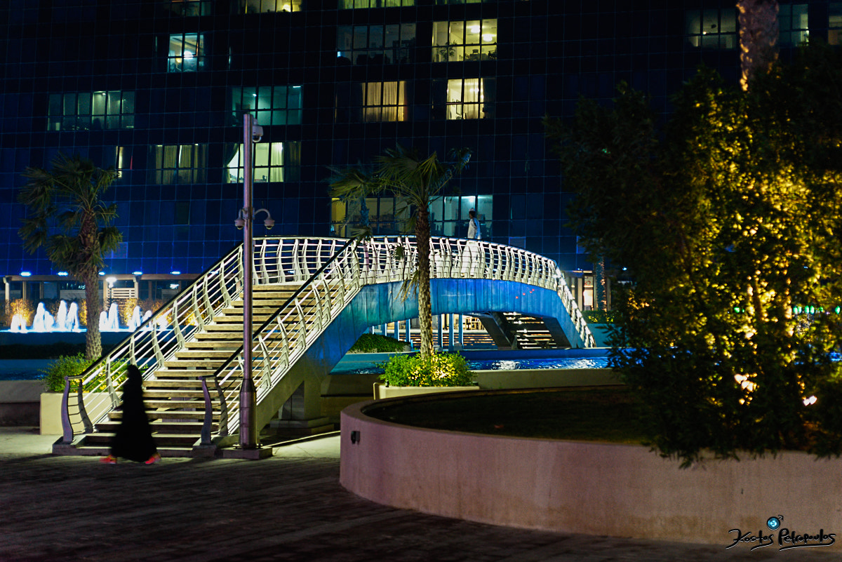 AF Zoom-Nikkor 35-70mm f/2.8 sample photo. In the spotlight photography