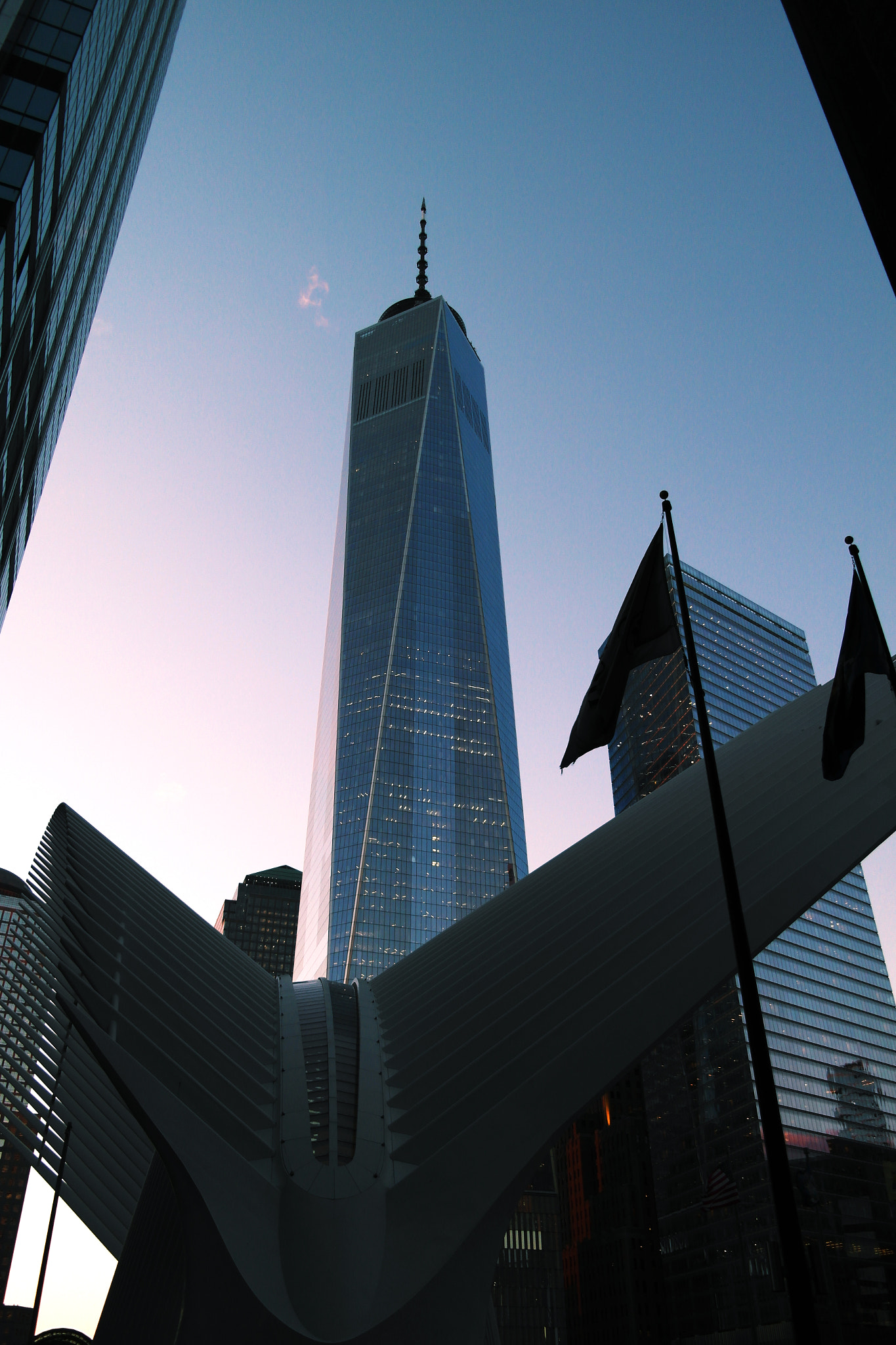 Samsung NX210 sample photo. Oculus center x 1wtc photography