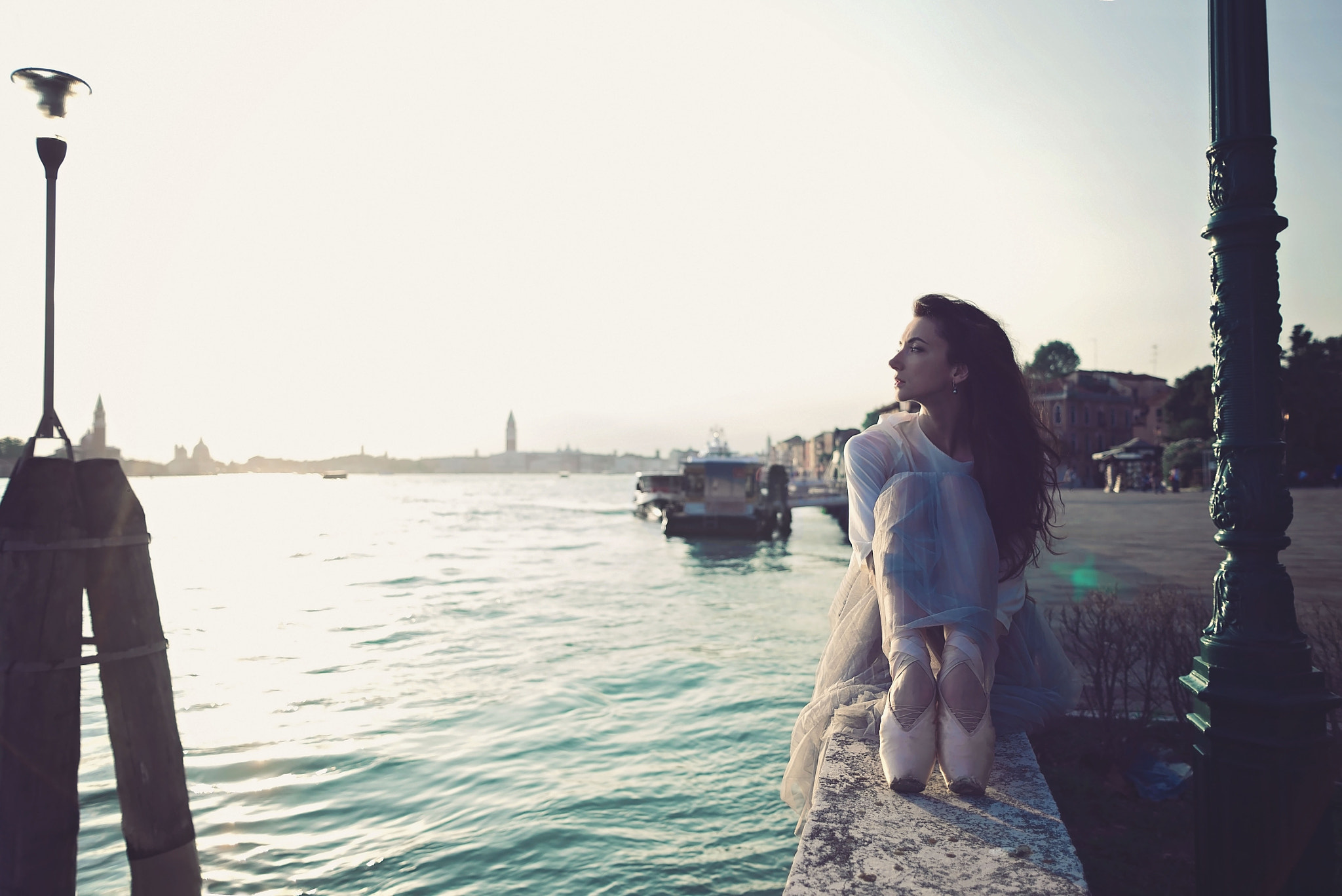 Nikon D610 + Nikon AF Nikkor 24mm F2.8D sample photo. Sunset in venice photography