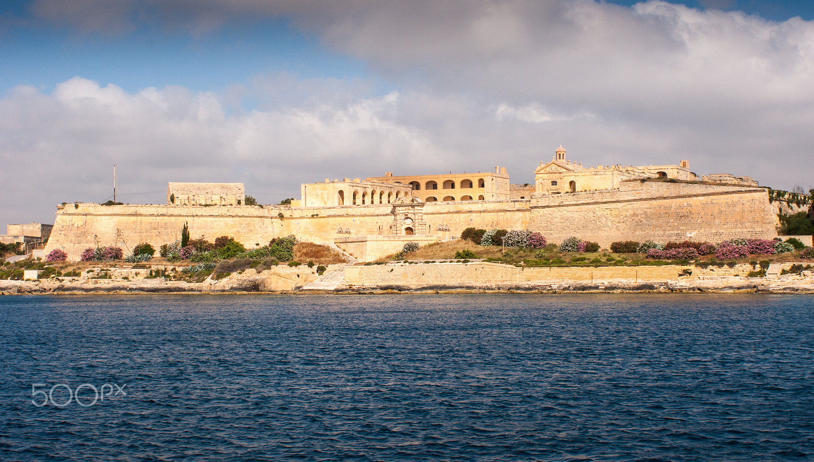 Sony Alpha DSLR-A700 sample photo. Manoel island photography