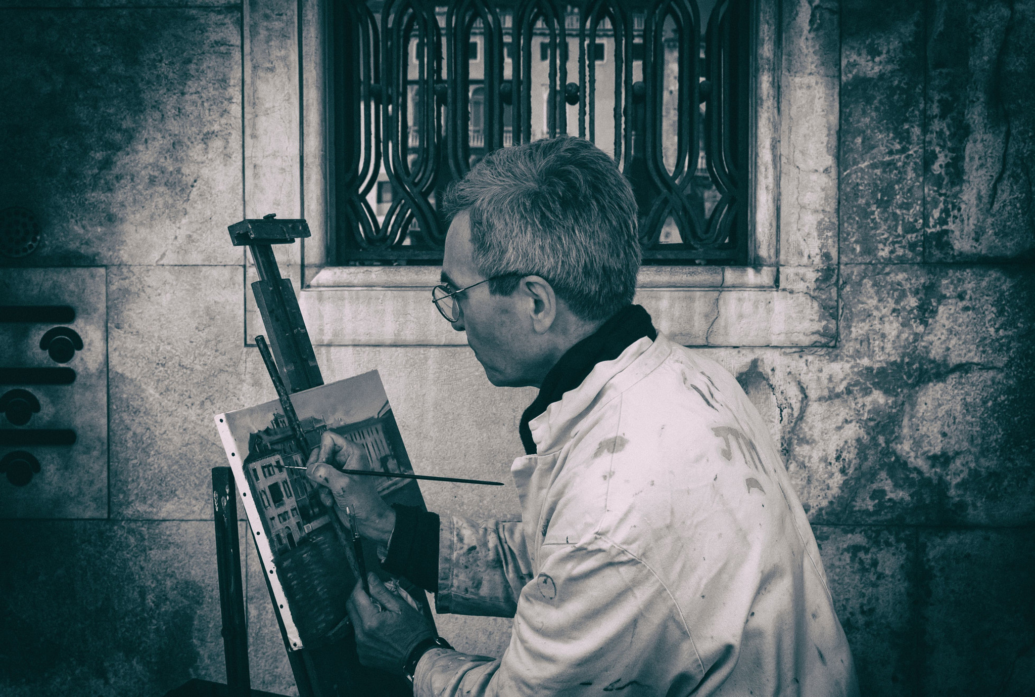 Leica M8 sample photo. The painter at work photography