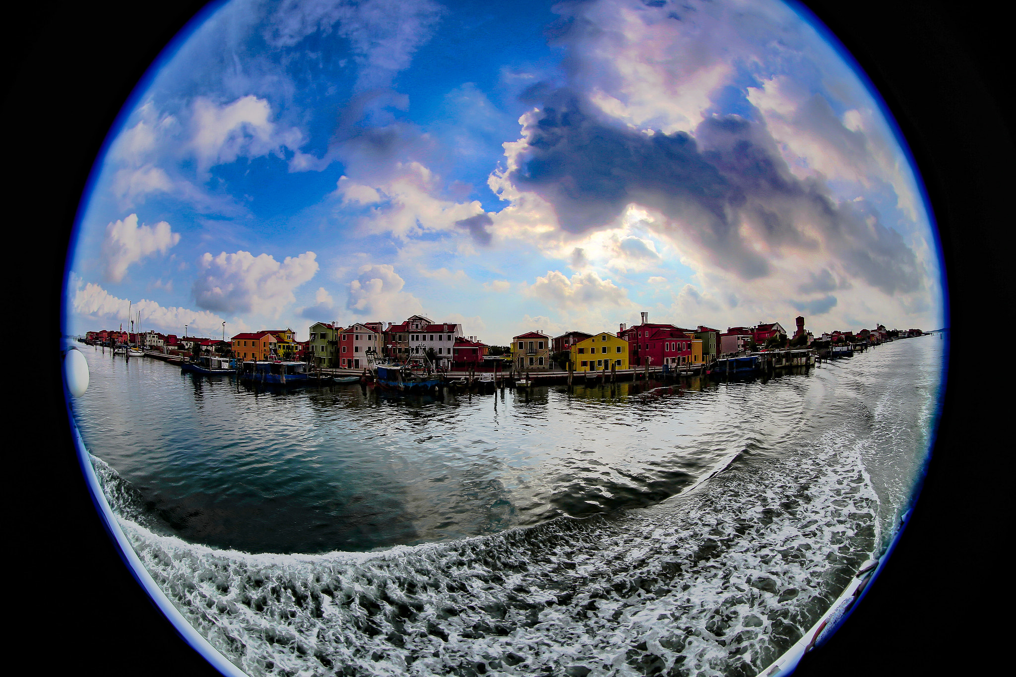 Canon EOS 6D + Canon EF 8-15mm F4L Fisheye USM sample photo. Img photography