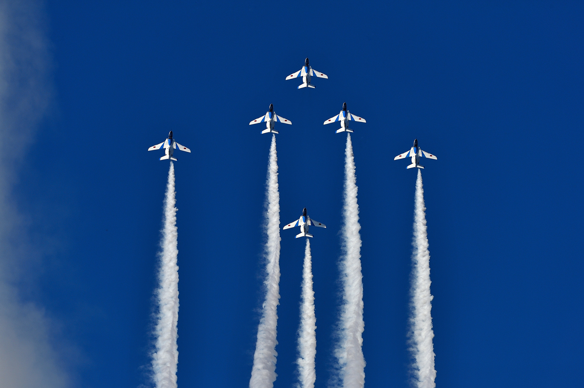 Nikon AF-S Nikkor 200-500mm F5.6E ED VR sample photo. Blue impulse photography