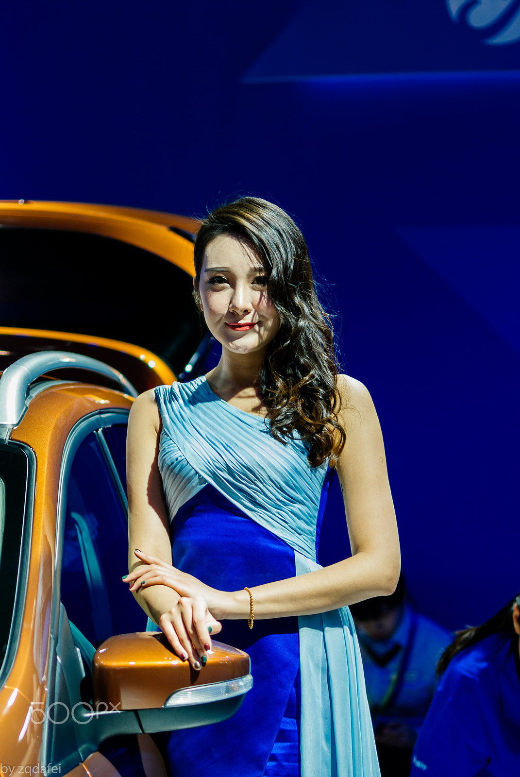 Pentax K10D + smc PENTAX-FA Macro 100mm F2.8 sample photo. Model in car exhibition photography
