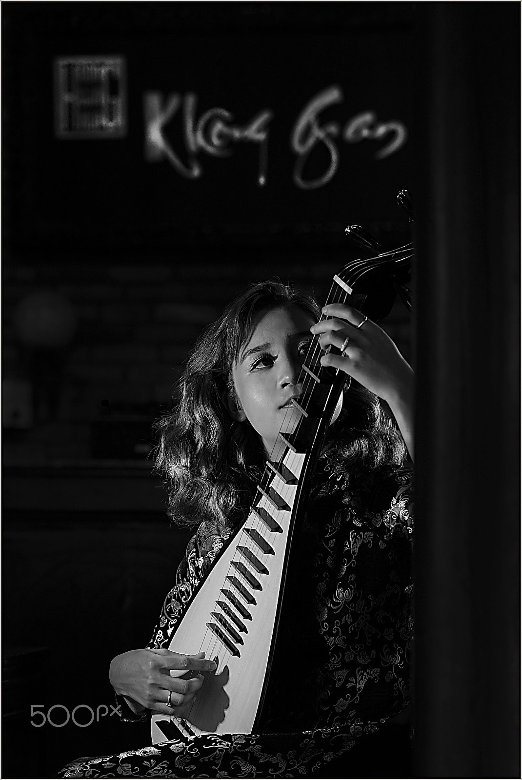 Sony Sonnar T* 135mm F1.8 ZA sample photo. Perfect moment. photography