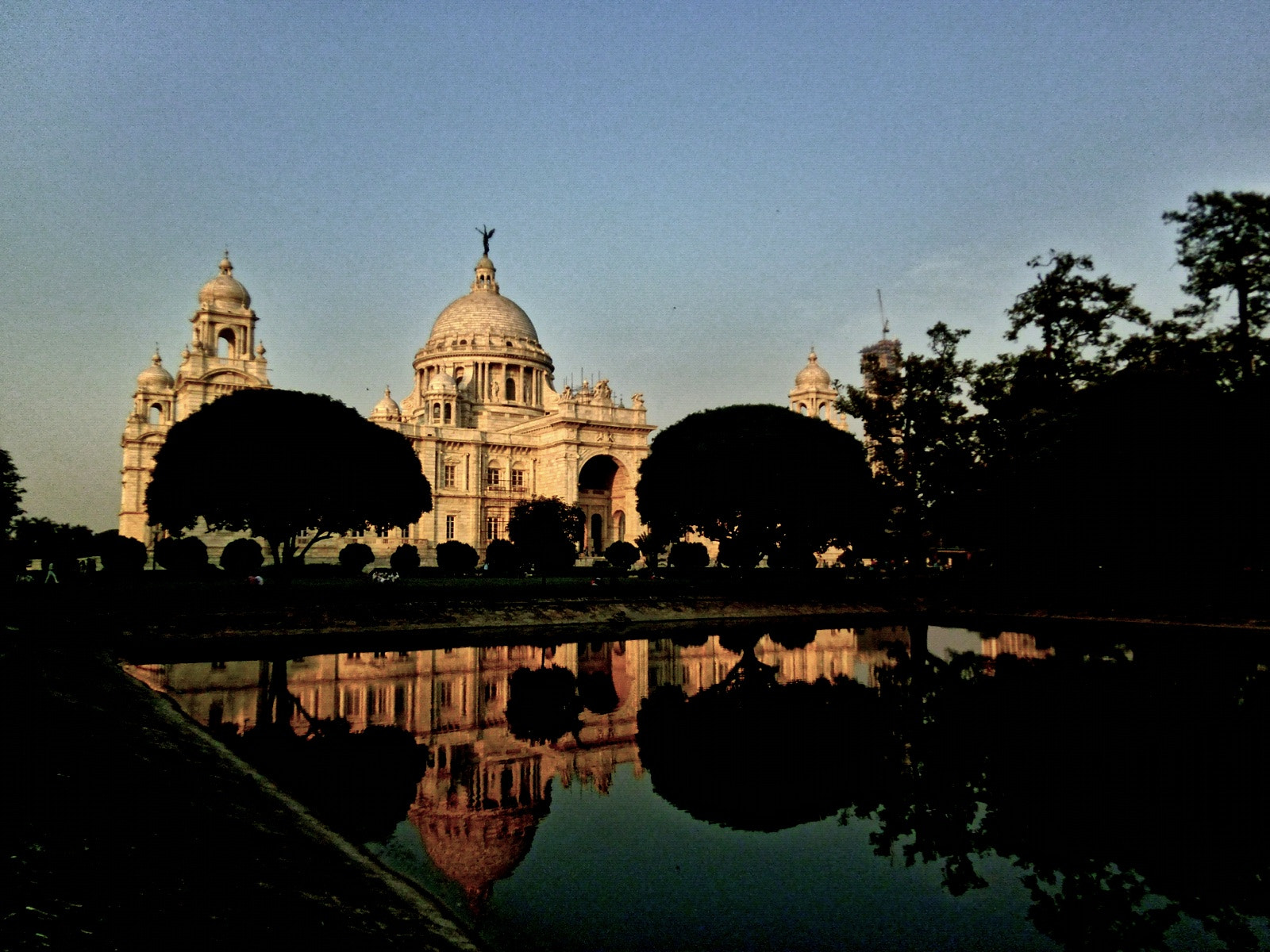 Panasonic DMC-LS5 sample photo. Reflections of kolkata's heart  photography