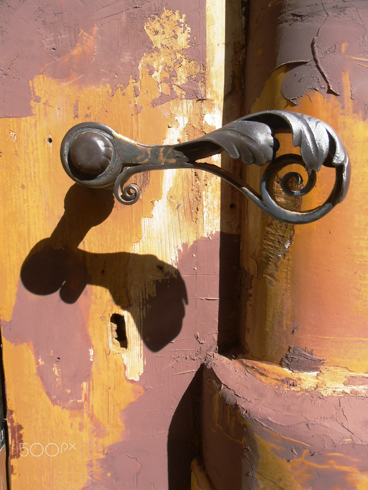 Olympus VR310,D720 sample photo. Door handle photography