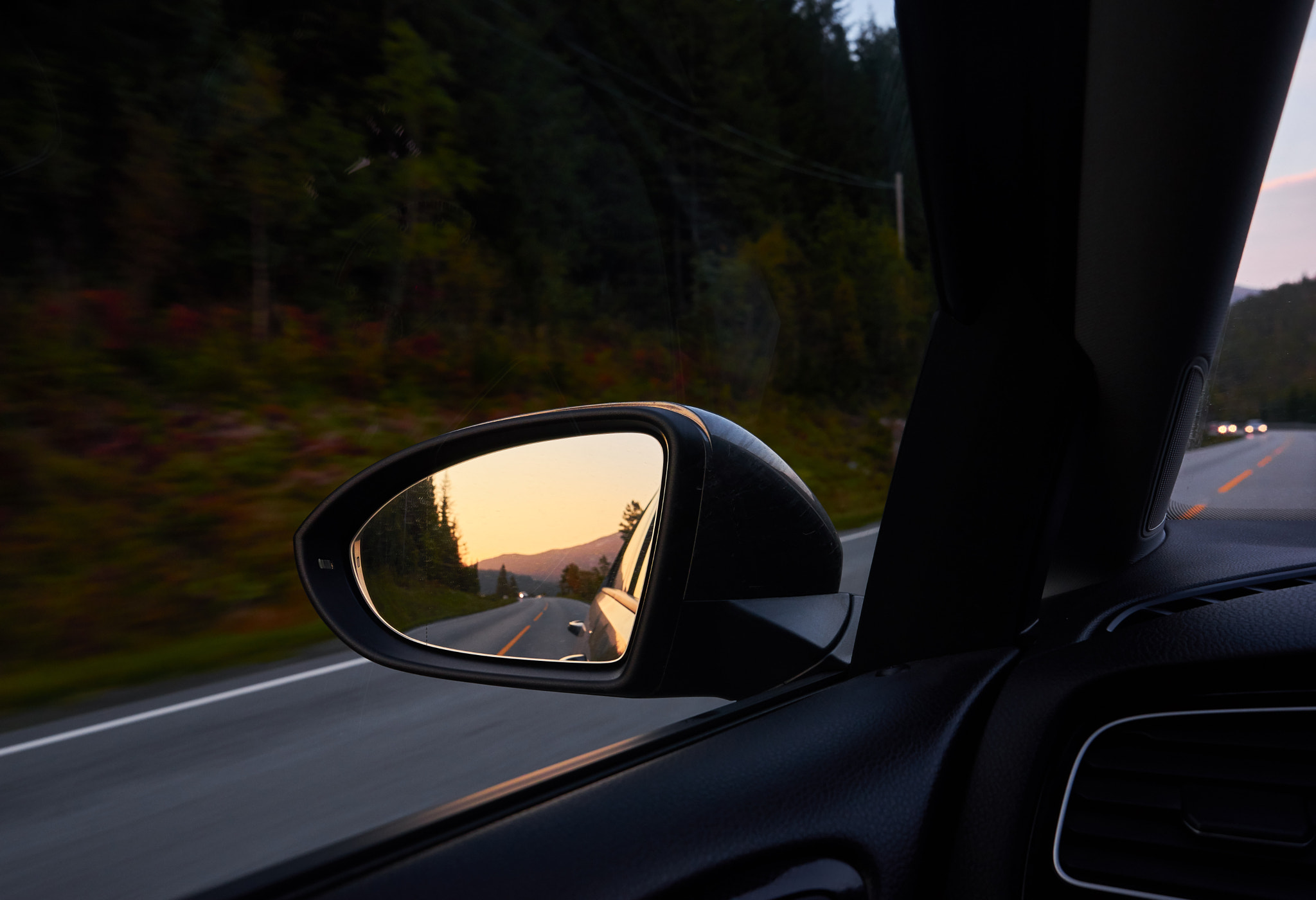 Sony FE 28-70mm F3.5-5.6 OSS sample photo. Rearview photography