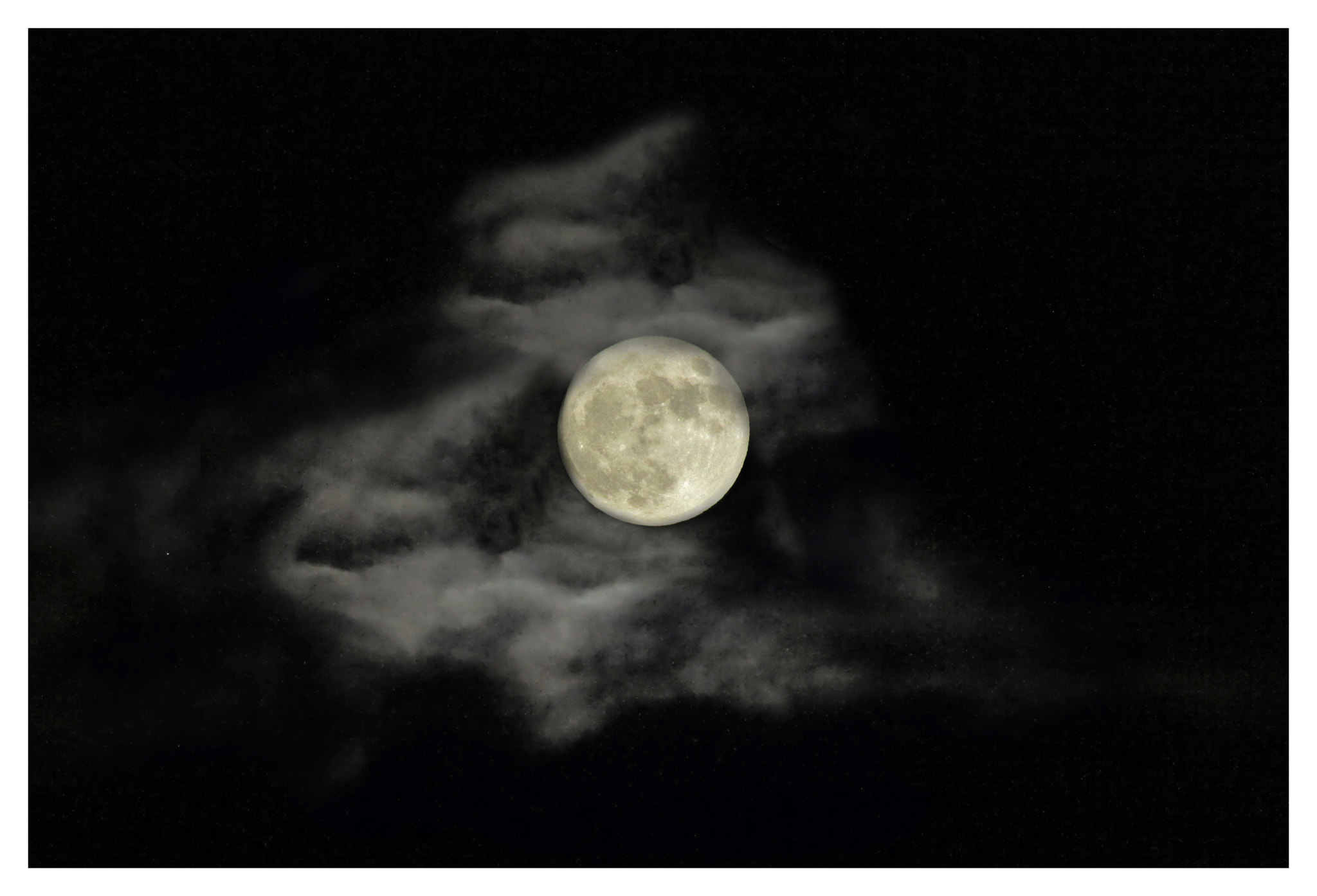 Canon PowerShot SX1 IS sample photo. Big moon photography