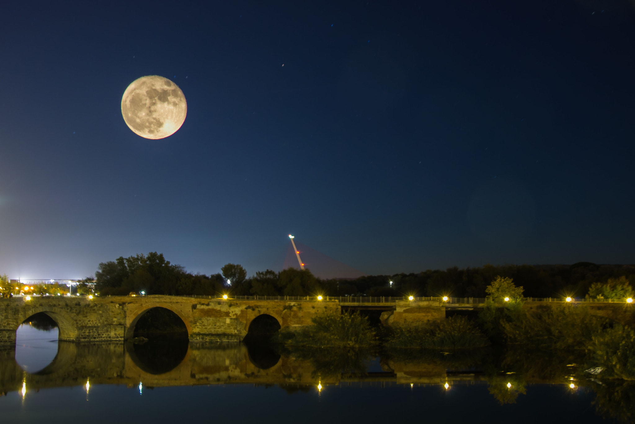 Pentax K-5 sample photo. Luna día 15 de nov. 2016 photography