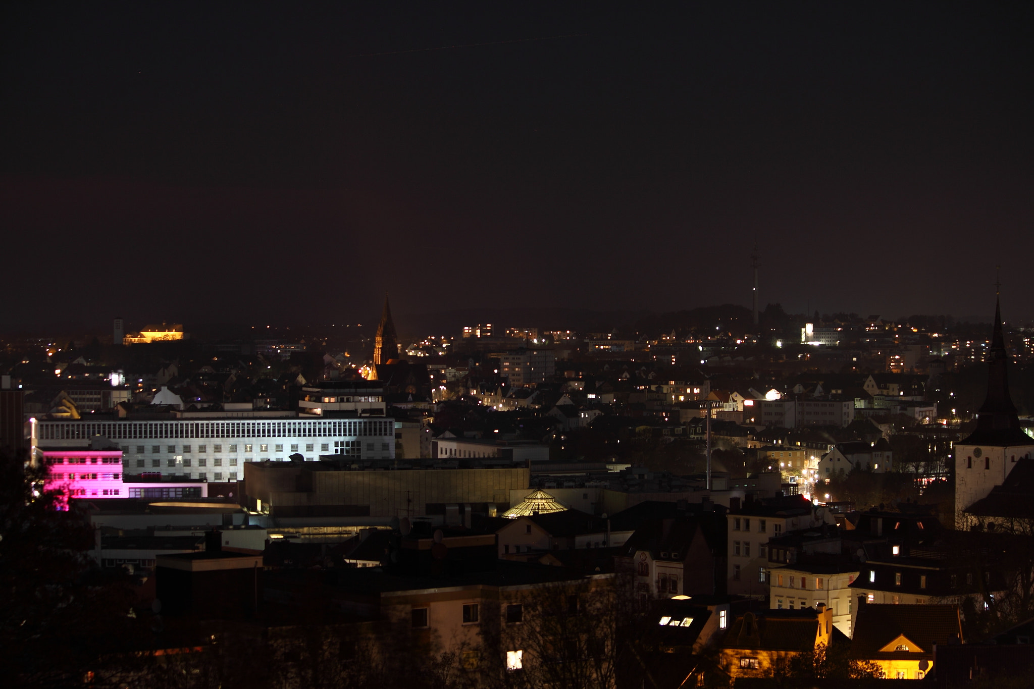 Canon EF-S 55-250mm F4-5.6 IS II sample photo. City lights photography