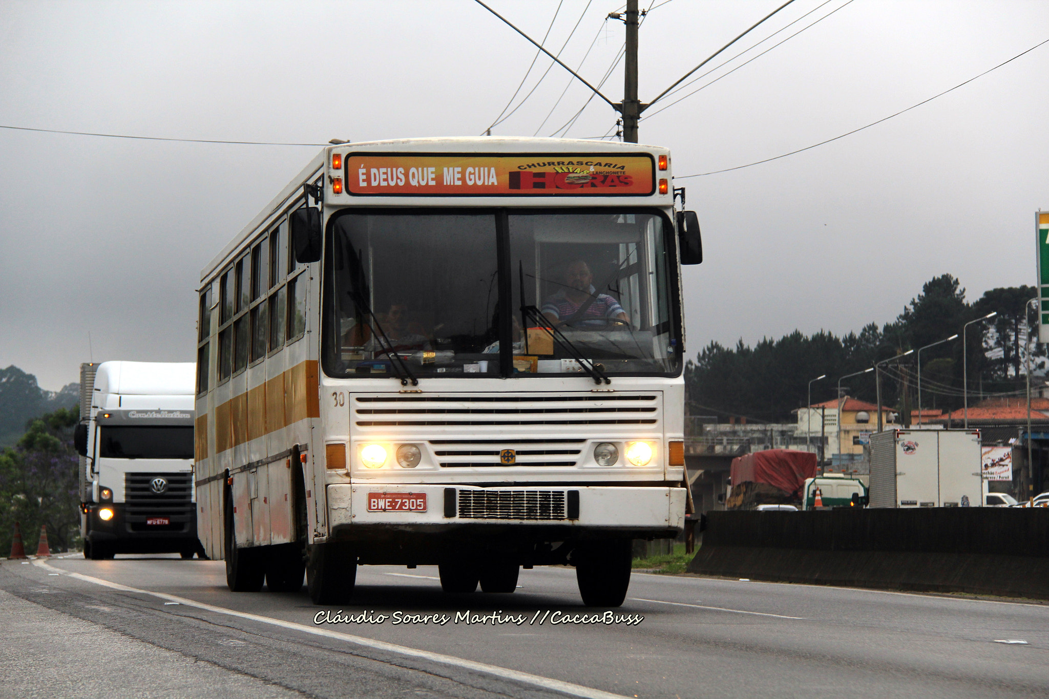 Canon EF-S 18-200mm F3.5-5.6 IS sample photo. Busscar  photography