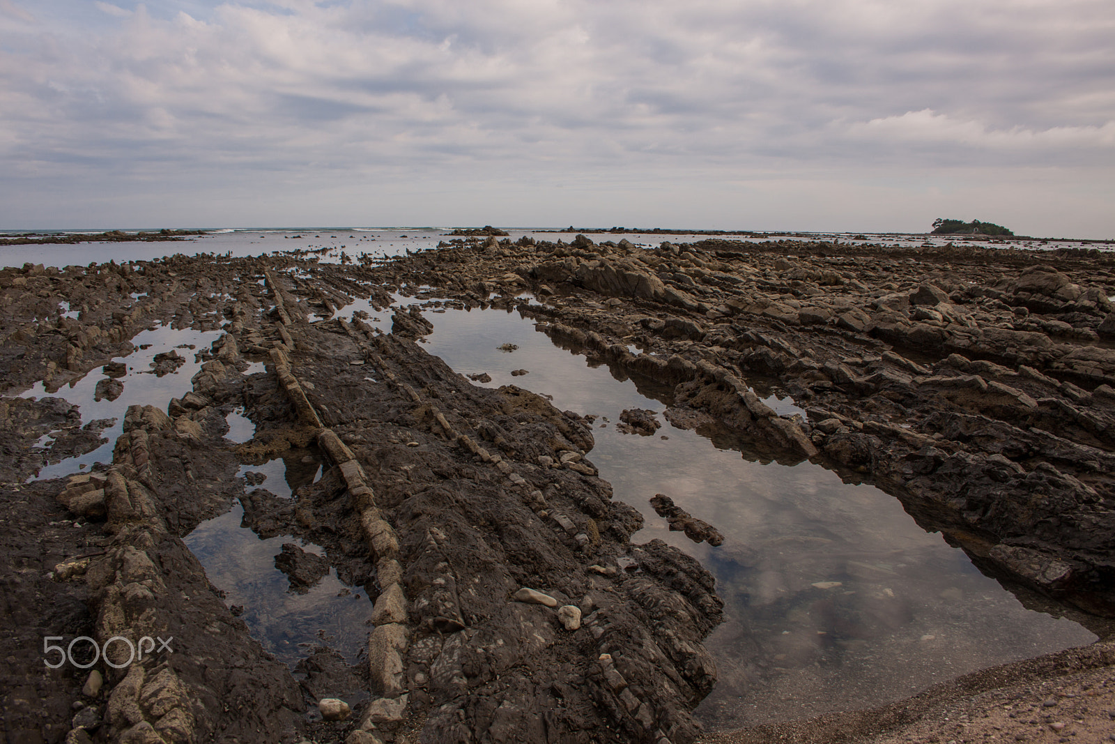 Canon EF-S 18-55mm F3.5-5.6 II sample photo. Vulcanic coastline. photography