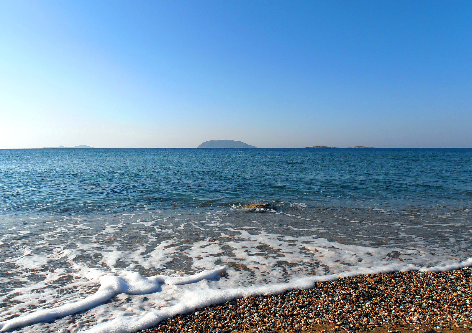 Olympus VR310,D720 sample photo. Anafi island (1)  - roukounas beach photography