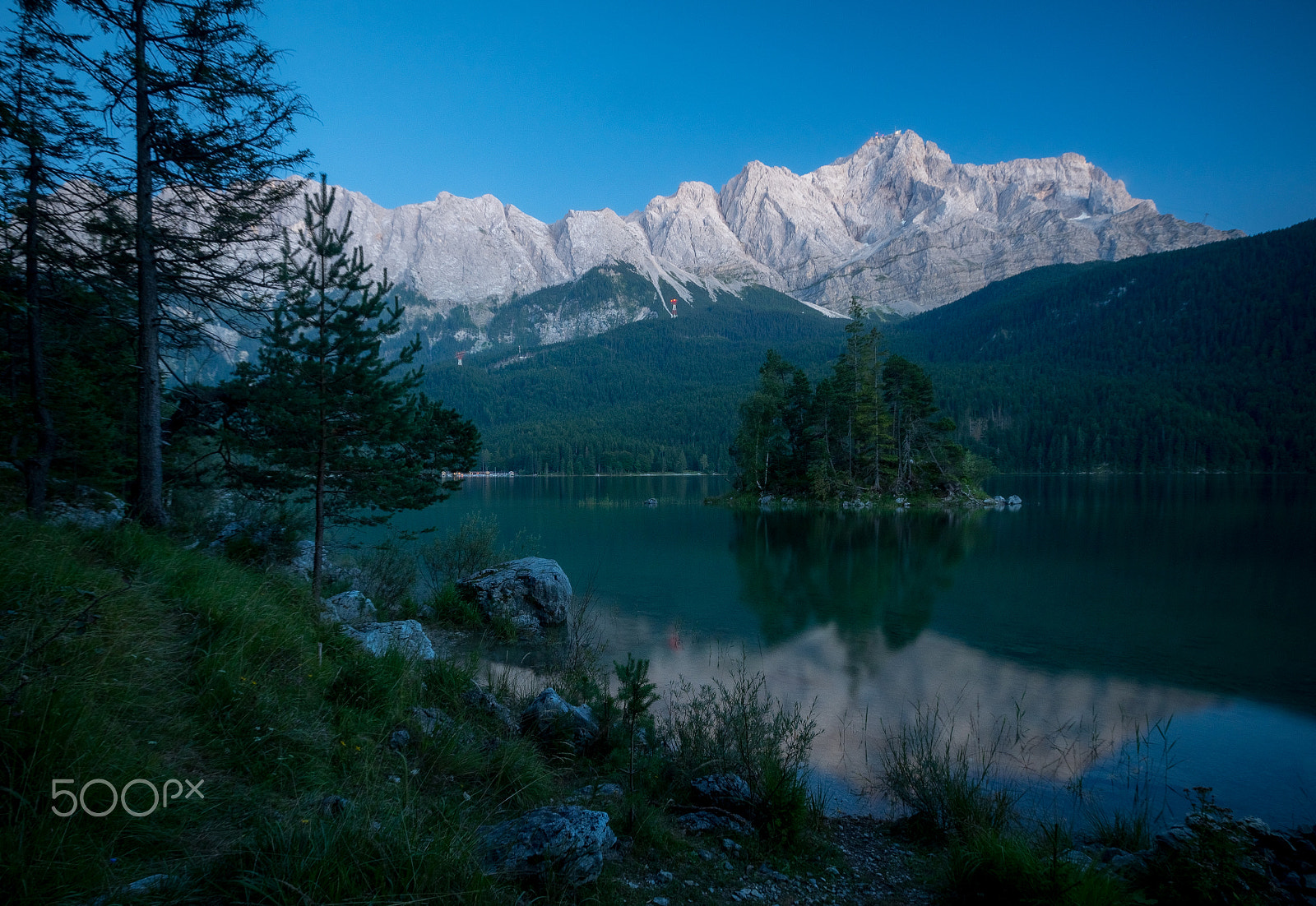 Olympus OM-D E-M1 sample photo. The lake comes to rest photography