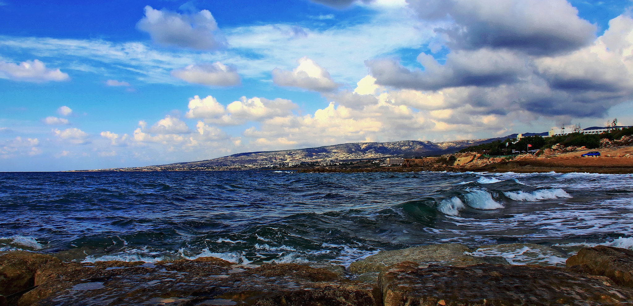 Canon EOS + Canon EF-S 18-135mm F3.5-5.6 IS sample photo. Autumn sea photography