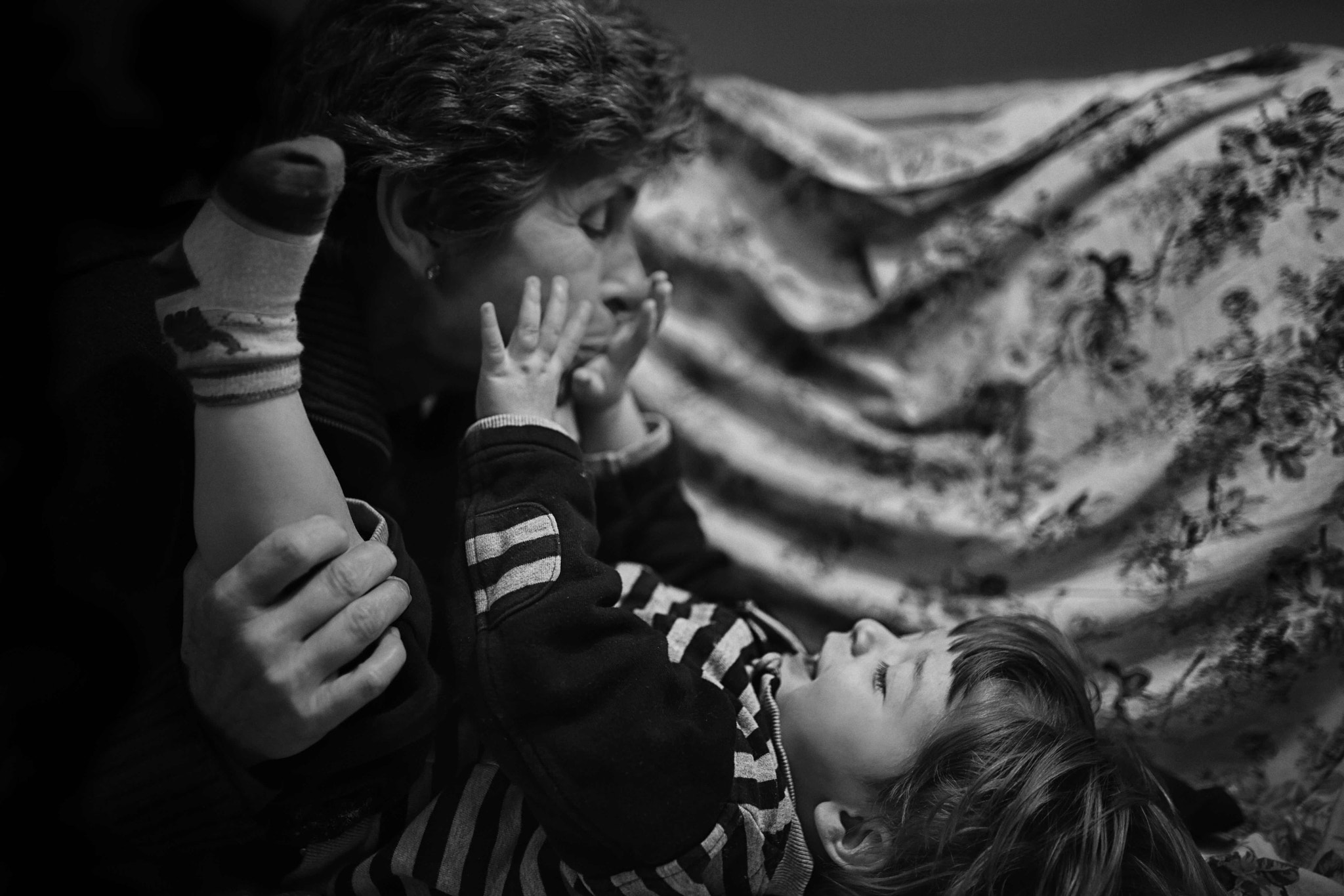 Sigma 35mm F1.4 DG HSM Art sample photo. Nonna e nipote photography