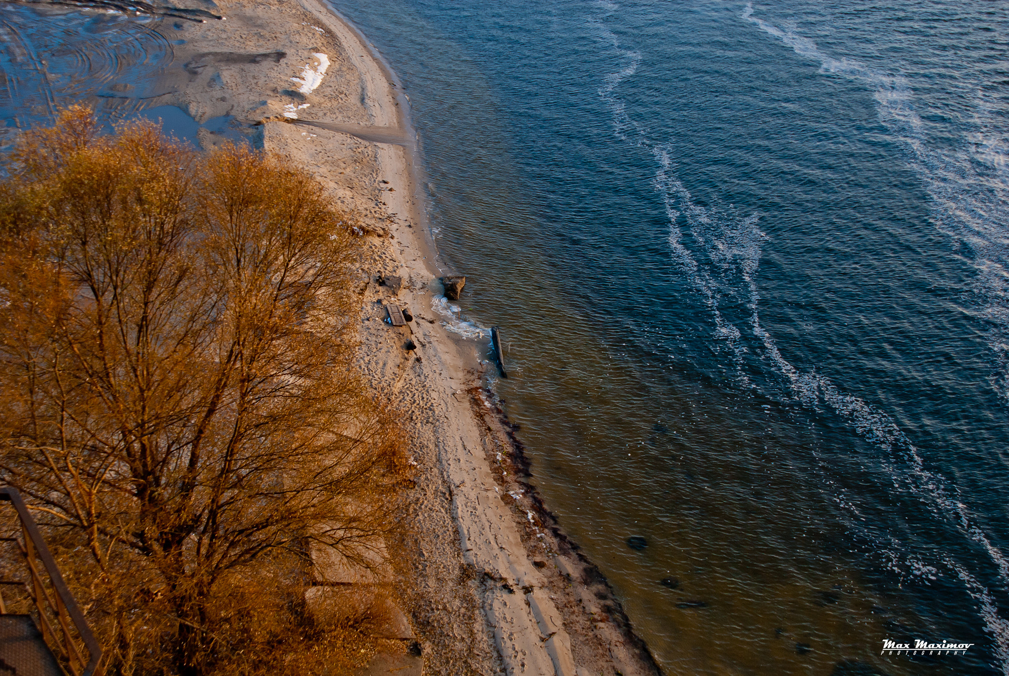 AF Zoom-Nikkor 24-120mm f/3.5-5.6D IF sample photo. Cold water photography
