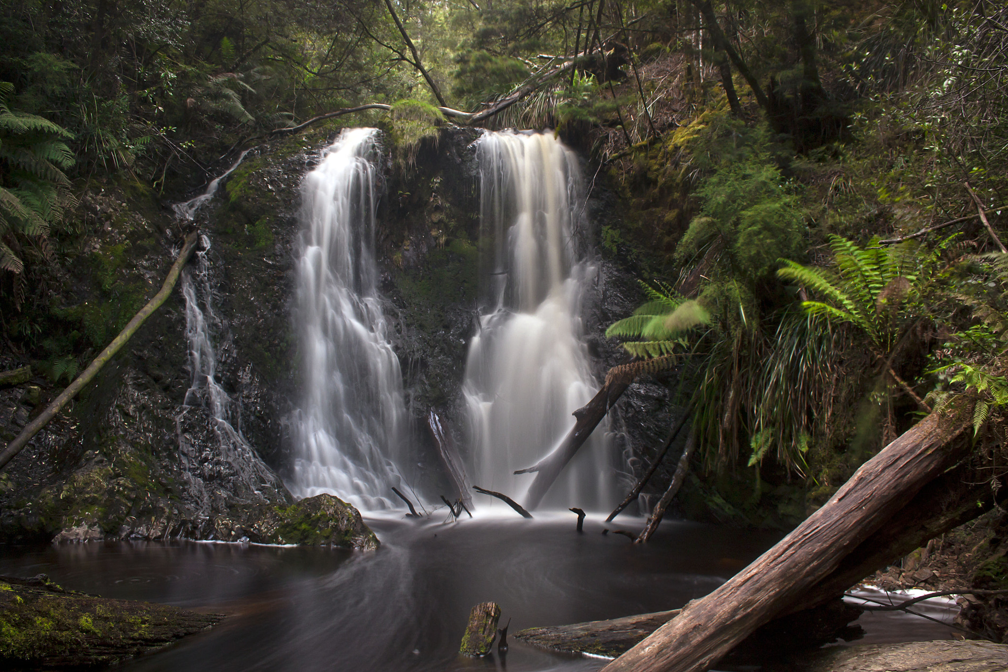 Canon EF-S 18-55mm F3.5-5.6 II sample photo. Hogarth falls photography