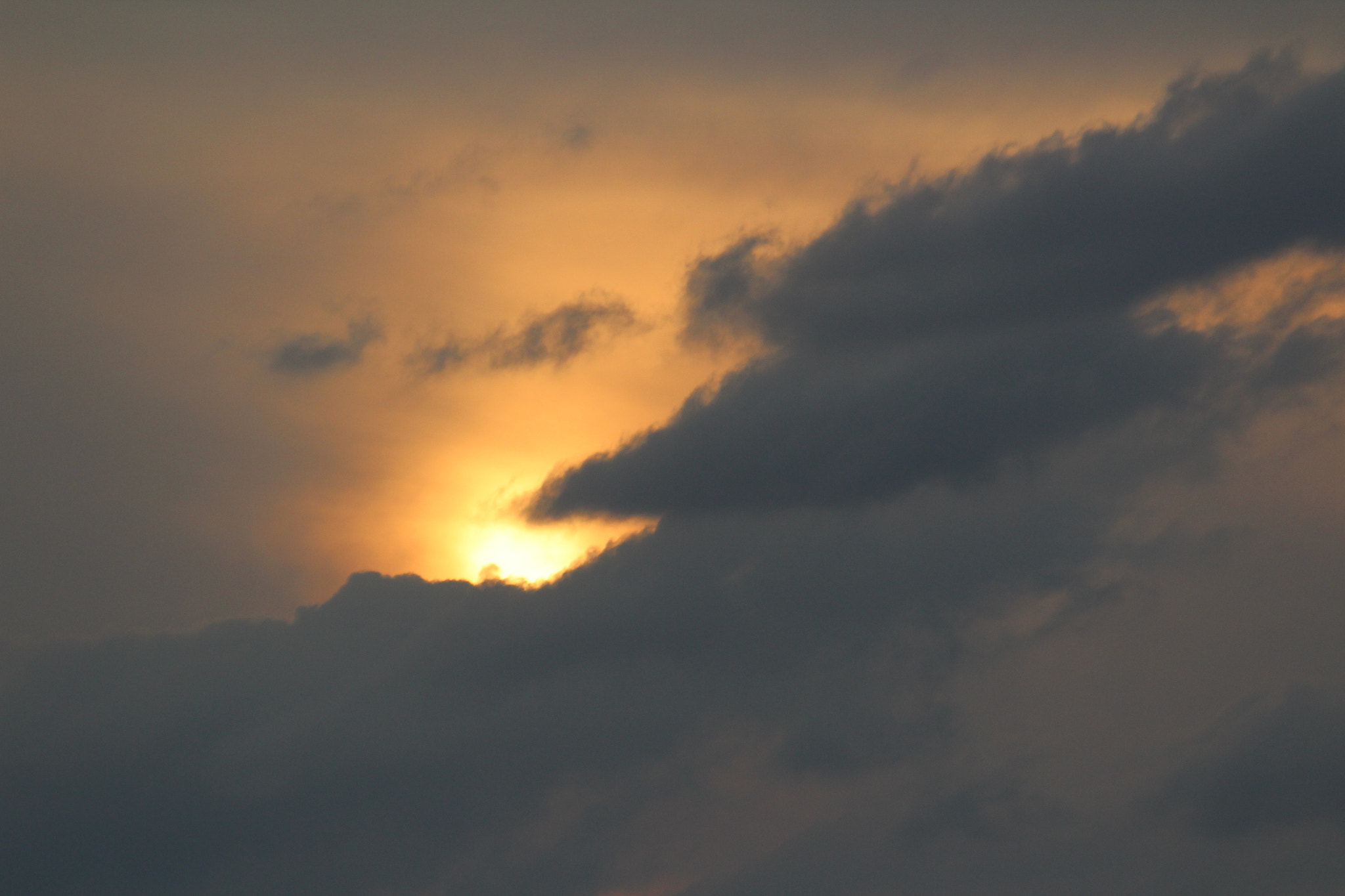 Canon EF 70-300mm F4-5.6 IS USM sample photo. Cold sky photography