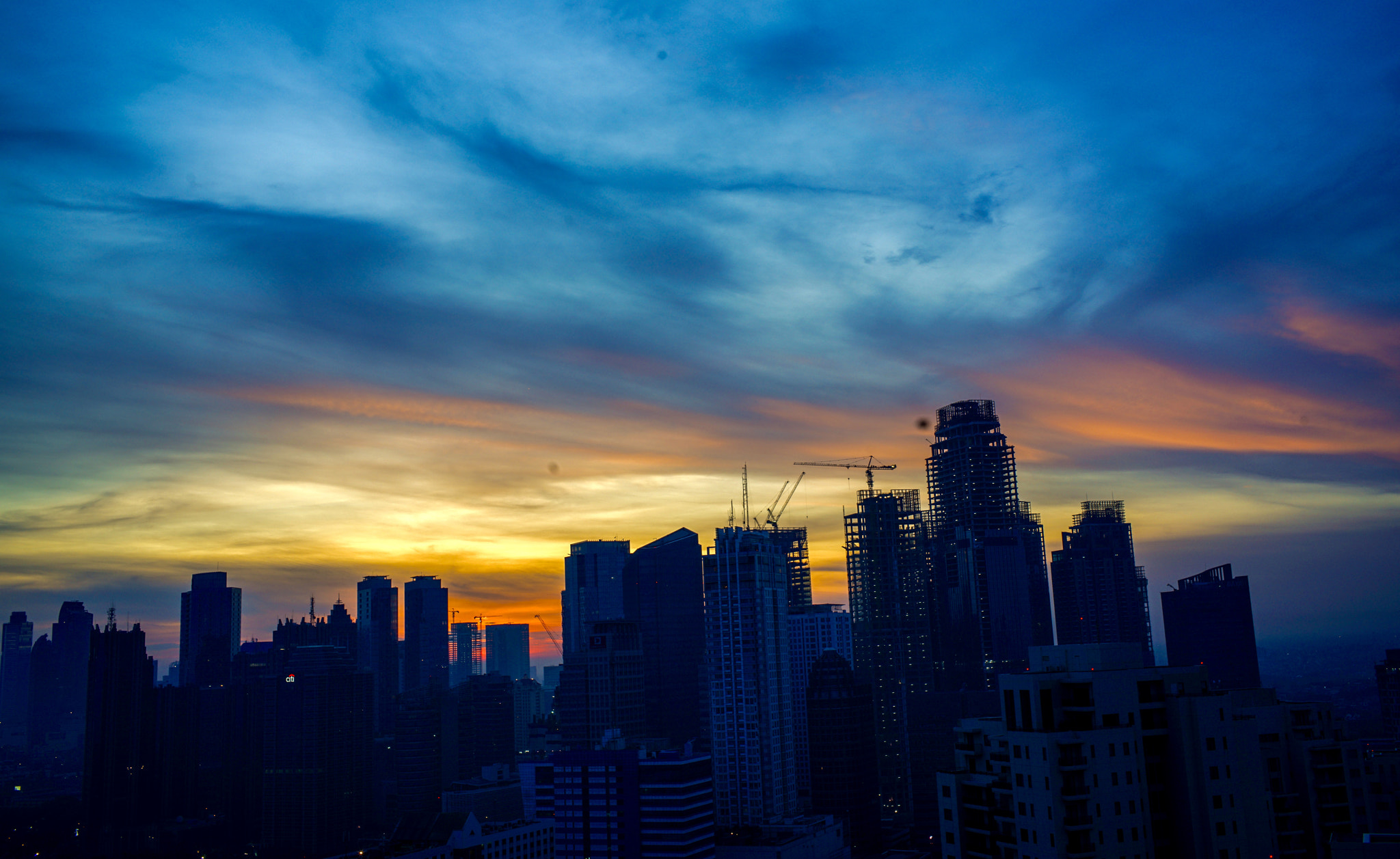 DT 40mm F2.8 SAM sample photo. Early sunrise over the city photography