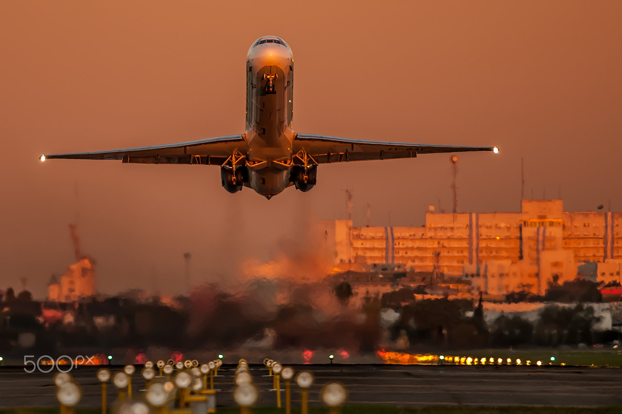 Nikon D300 + Sigma 500mm F4.5 EX DG HSM sample photo. Leaving buenos aires photography