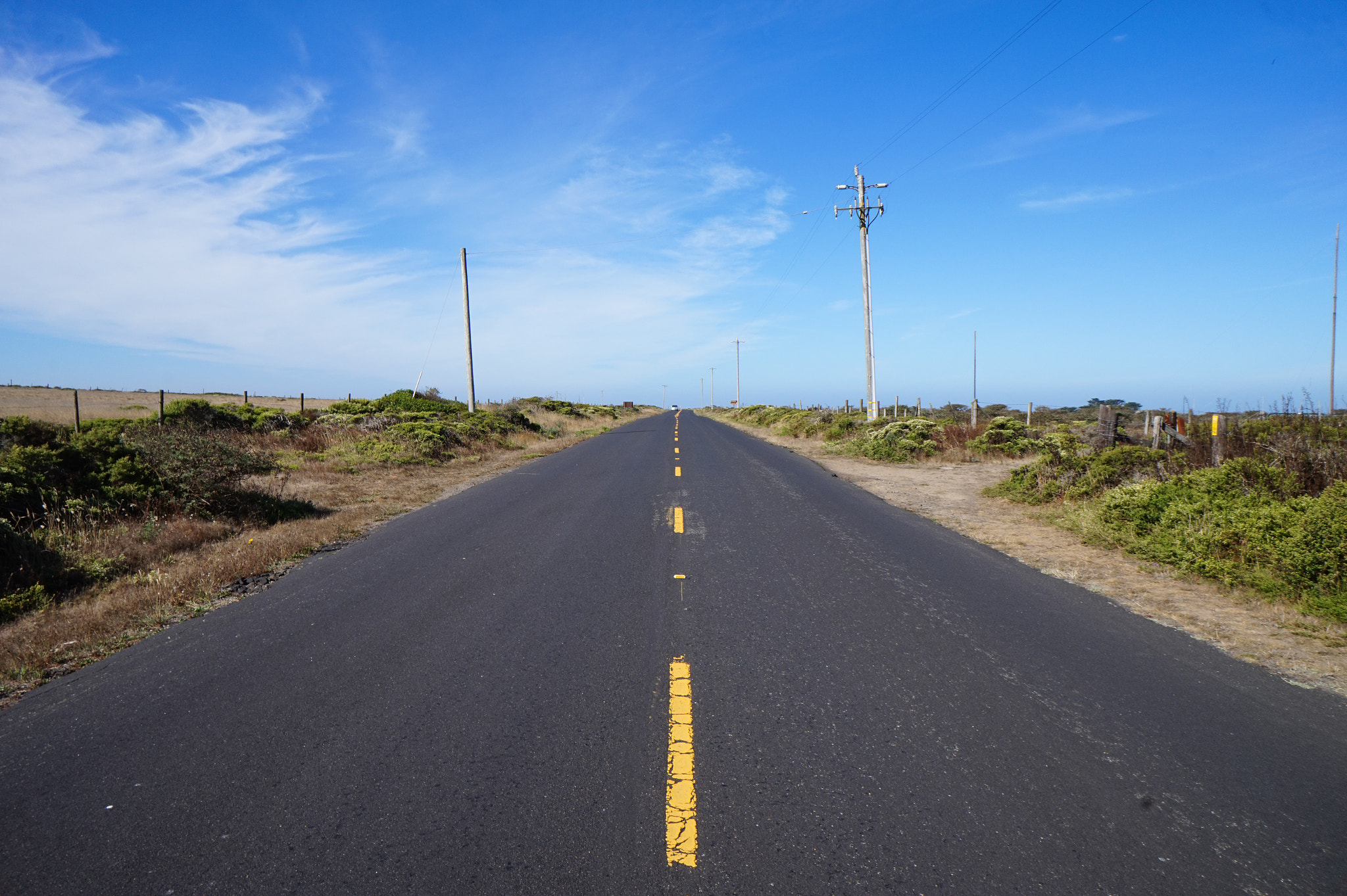 Sony Alpha a5000 (ILCE 5000) + Sony E 16mm F2.8 sample photo. On the road again photography