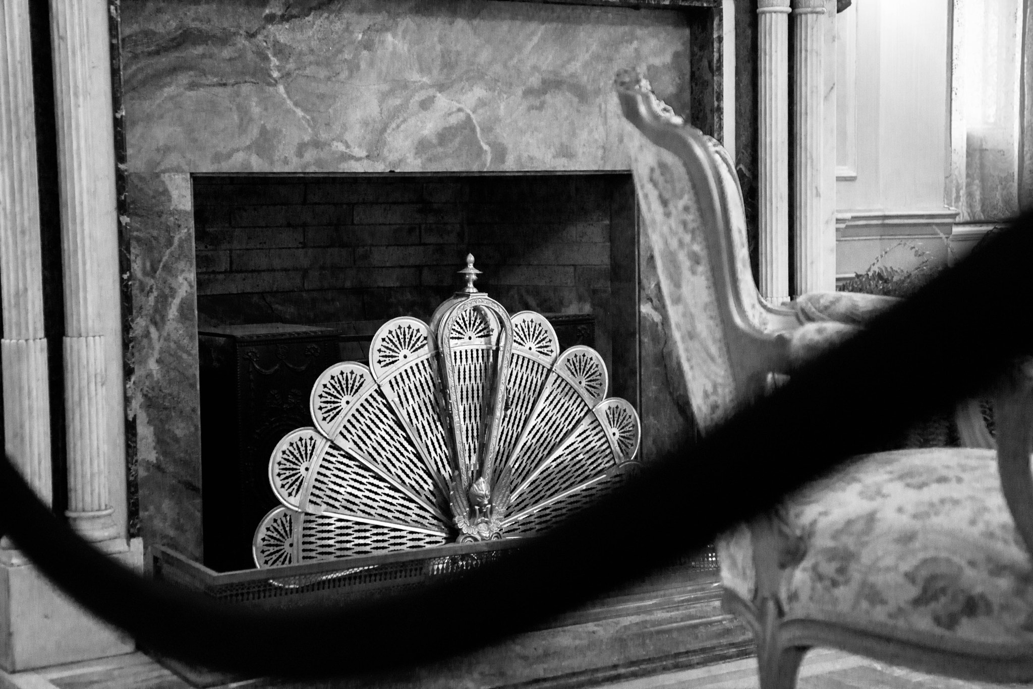 AF Zoom-Nikkor 28-85mm f/3.5-4.5 sample photo. Peacock stove photography