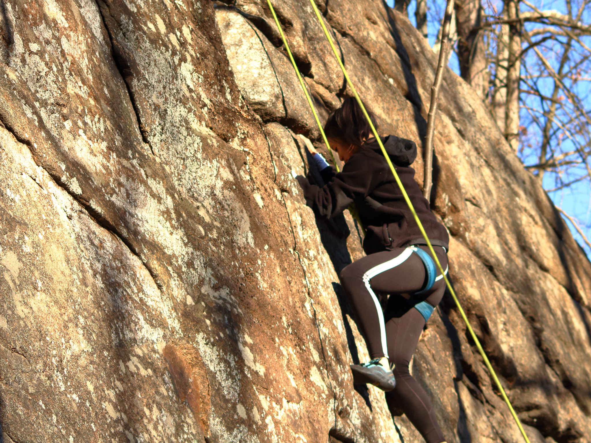 Canon EOS 750D (EOS Rebel T6i / EOS Kiss X8i) sample photo. Rock climbing at powerlinez photography