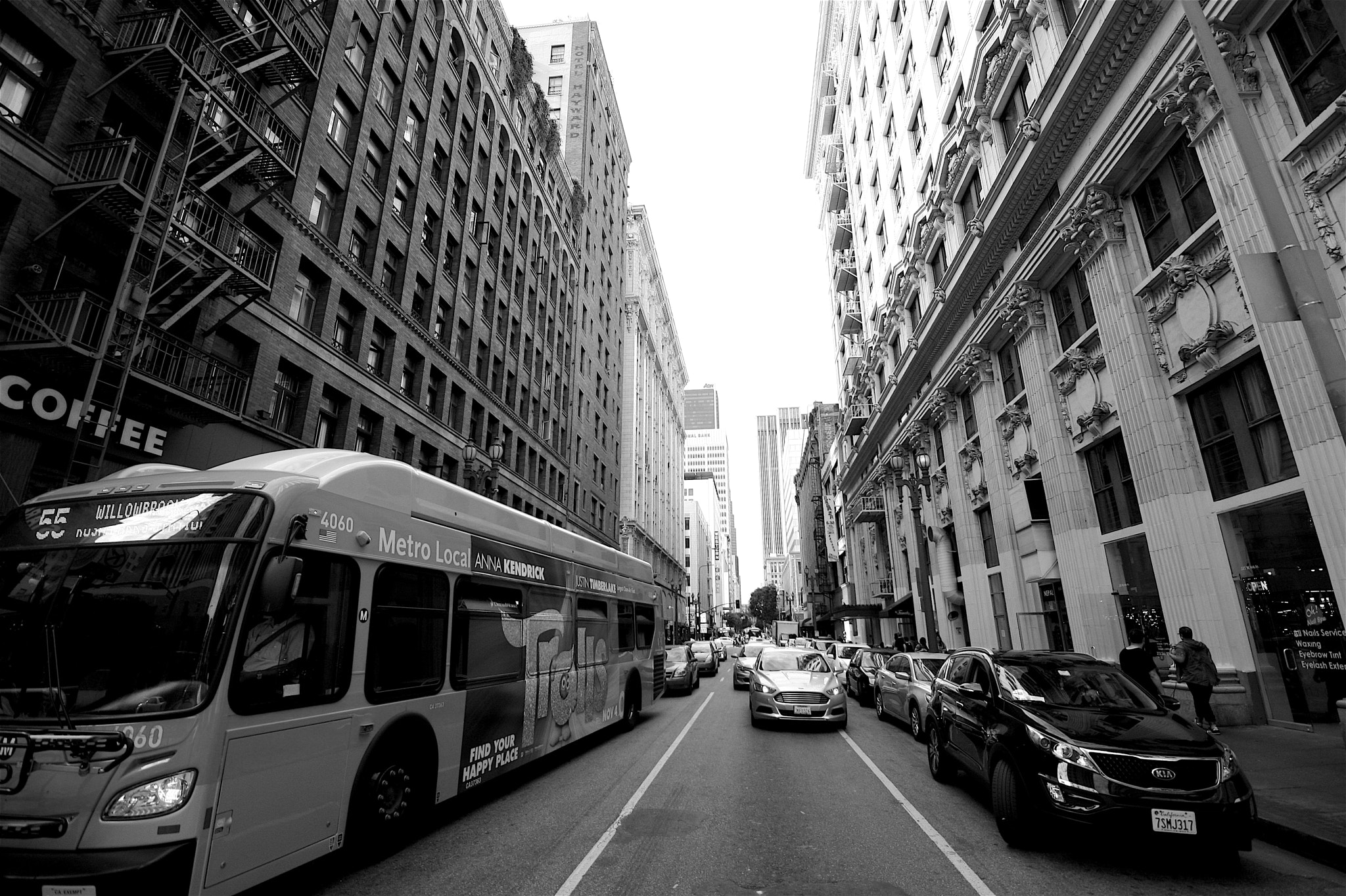 Canon EOS 40D sample photo. Crossing the street photography