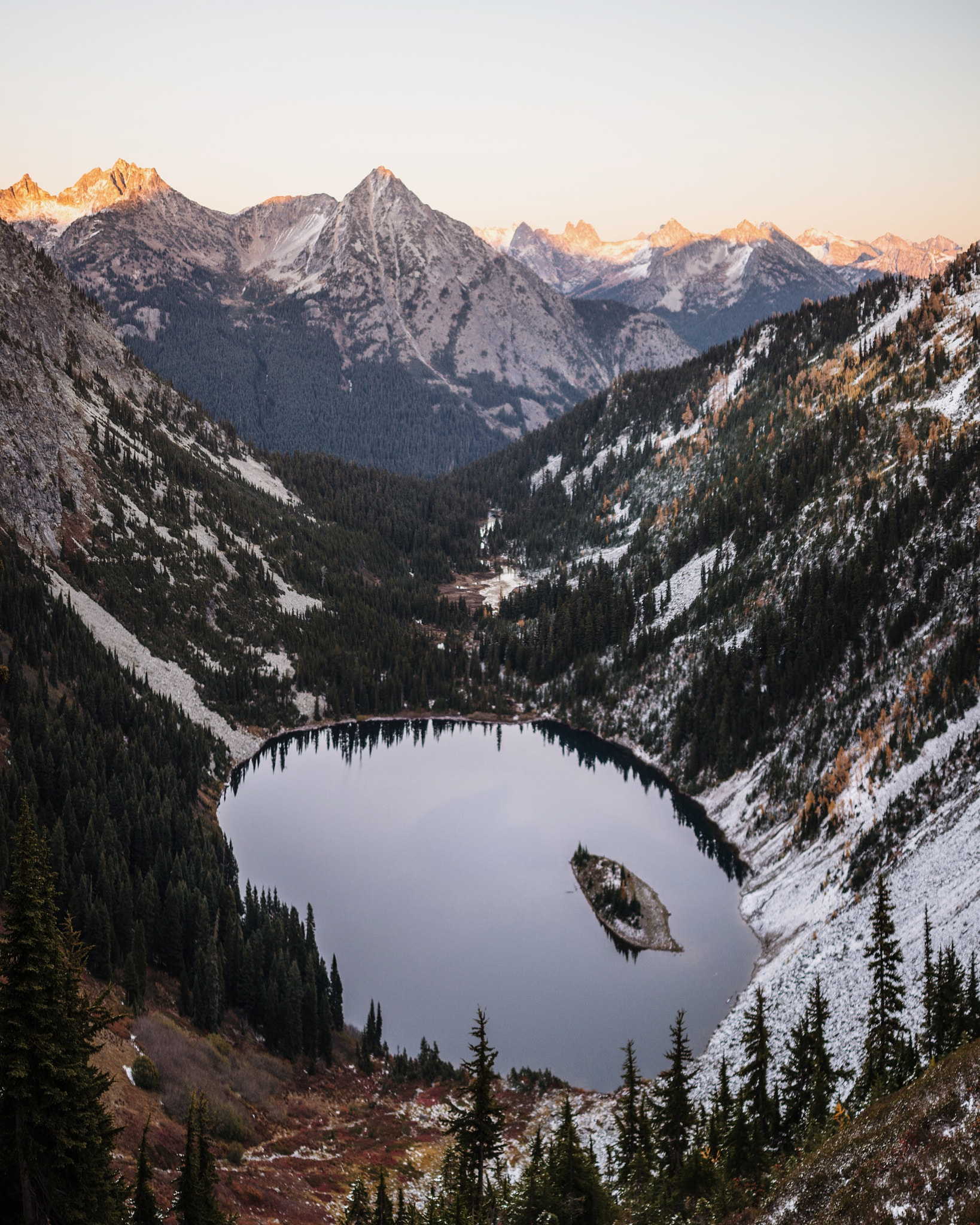 Nikon D4 + Sigma 35mm F1.4 DG HSM Art sample photo. Lake ann. maple pass. north cascades. washington. photography