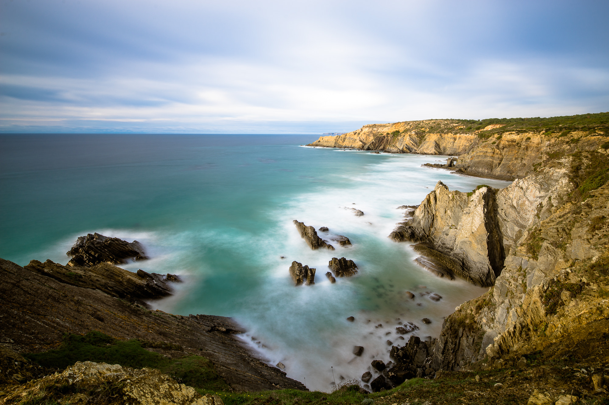 Sony a7R + Canon TS-E 17mm F4L Tilt-Shift sample photo. Praia do alvorião photography