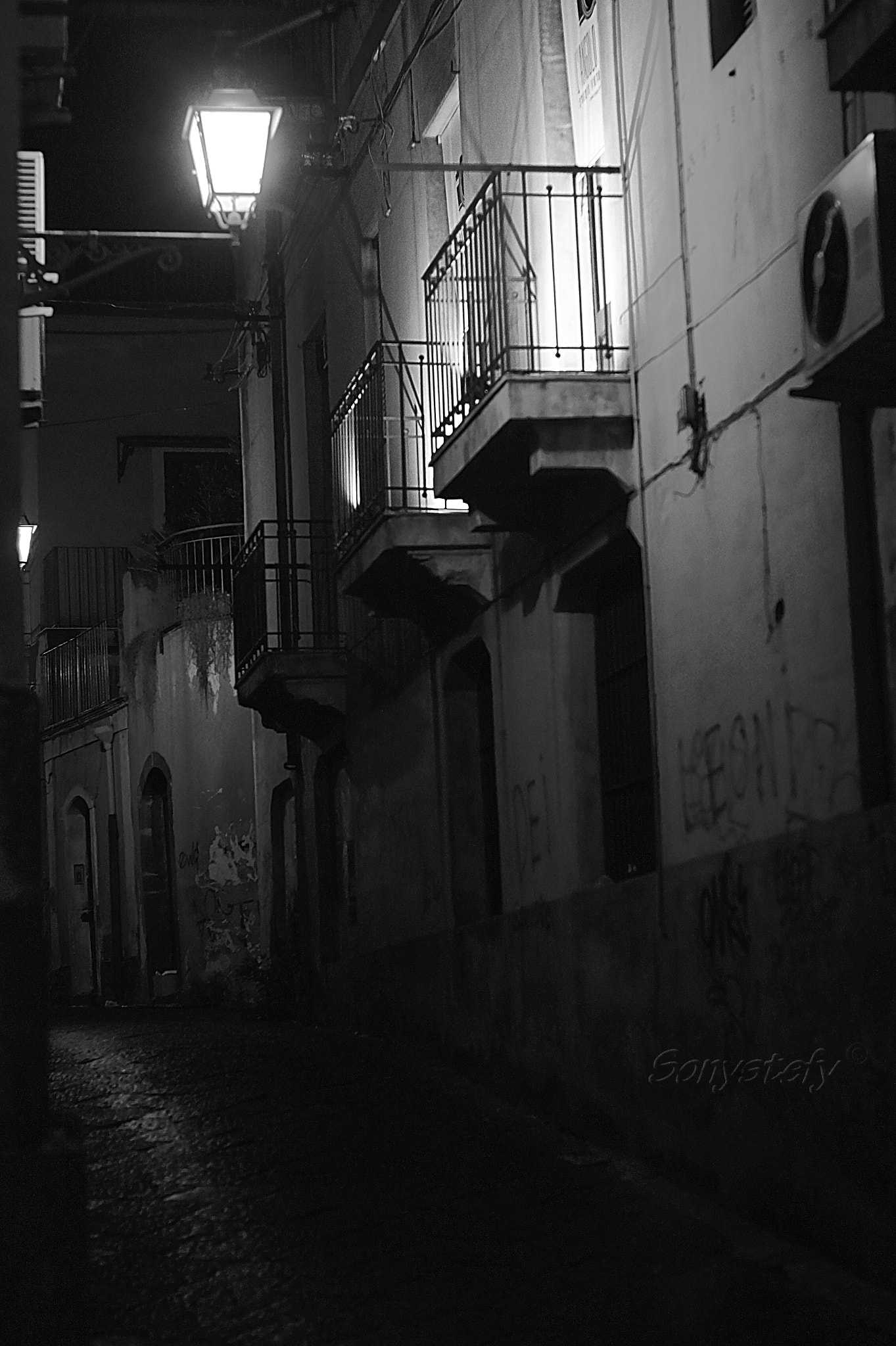 Sony SLT-A58 sample photo. Acireale street by night (sicily - italy) photography