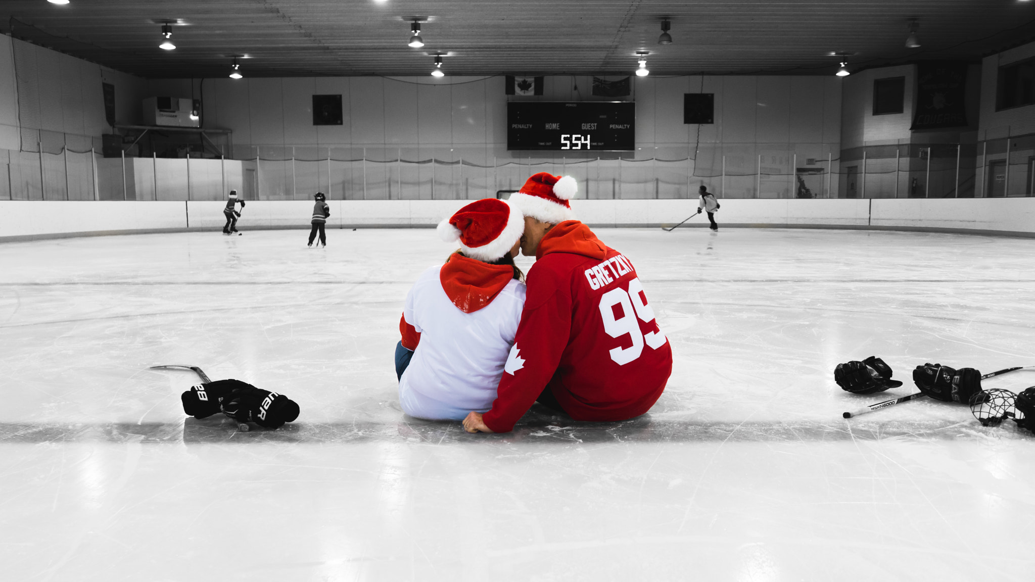 Samsung NX 16-50mm F2.0-2.8 S ED OIS sample photo. Hockey family photo. photography