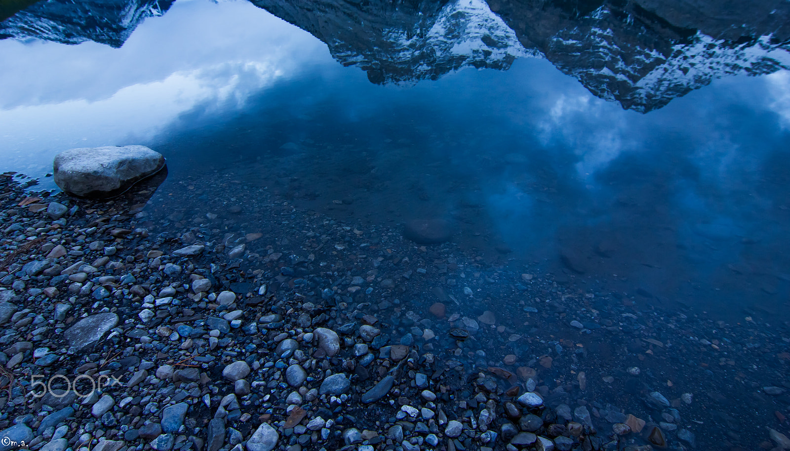 Tokina AT-X Pro 12-24mm F4 (IF) DX sample photo. Mirror.. mirror.. photography