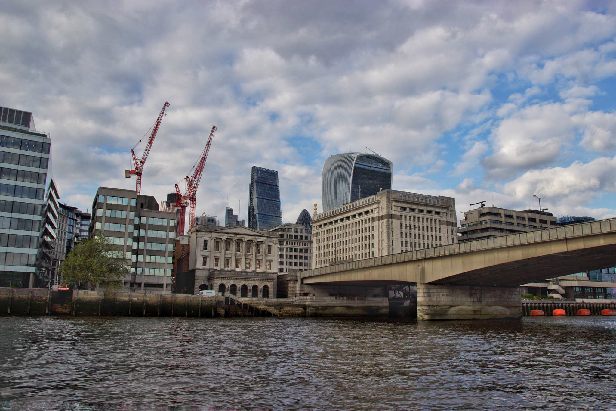 Canon 17-50mm sample photo. Puentes y edificios. río támesis, londres. photography