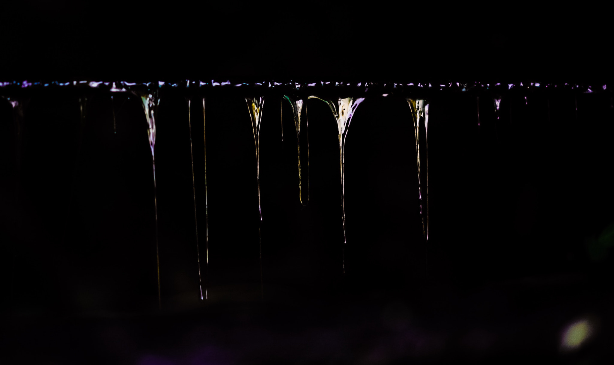 Sony FE 85mm F1.4 GM sample photo. Abstract vernish stalactite photography