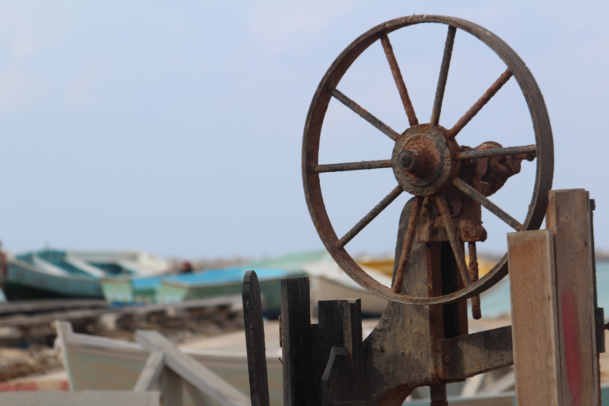 Canon EF 70-300mm F4-5.6 IS USM sample photo. Wheel  photography